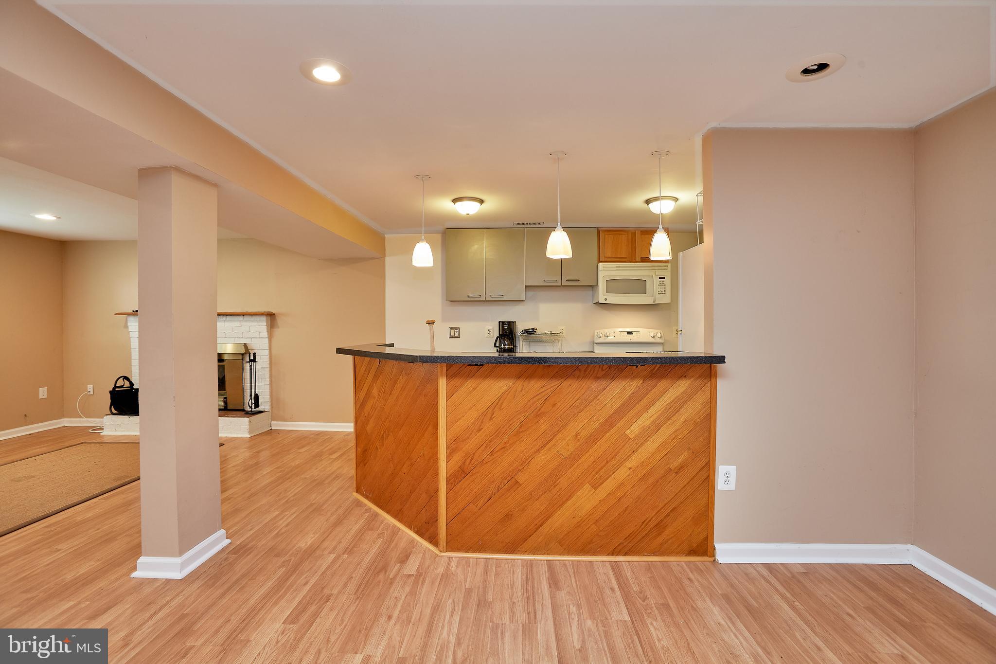 SUBURBAN ESTATES - Residential