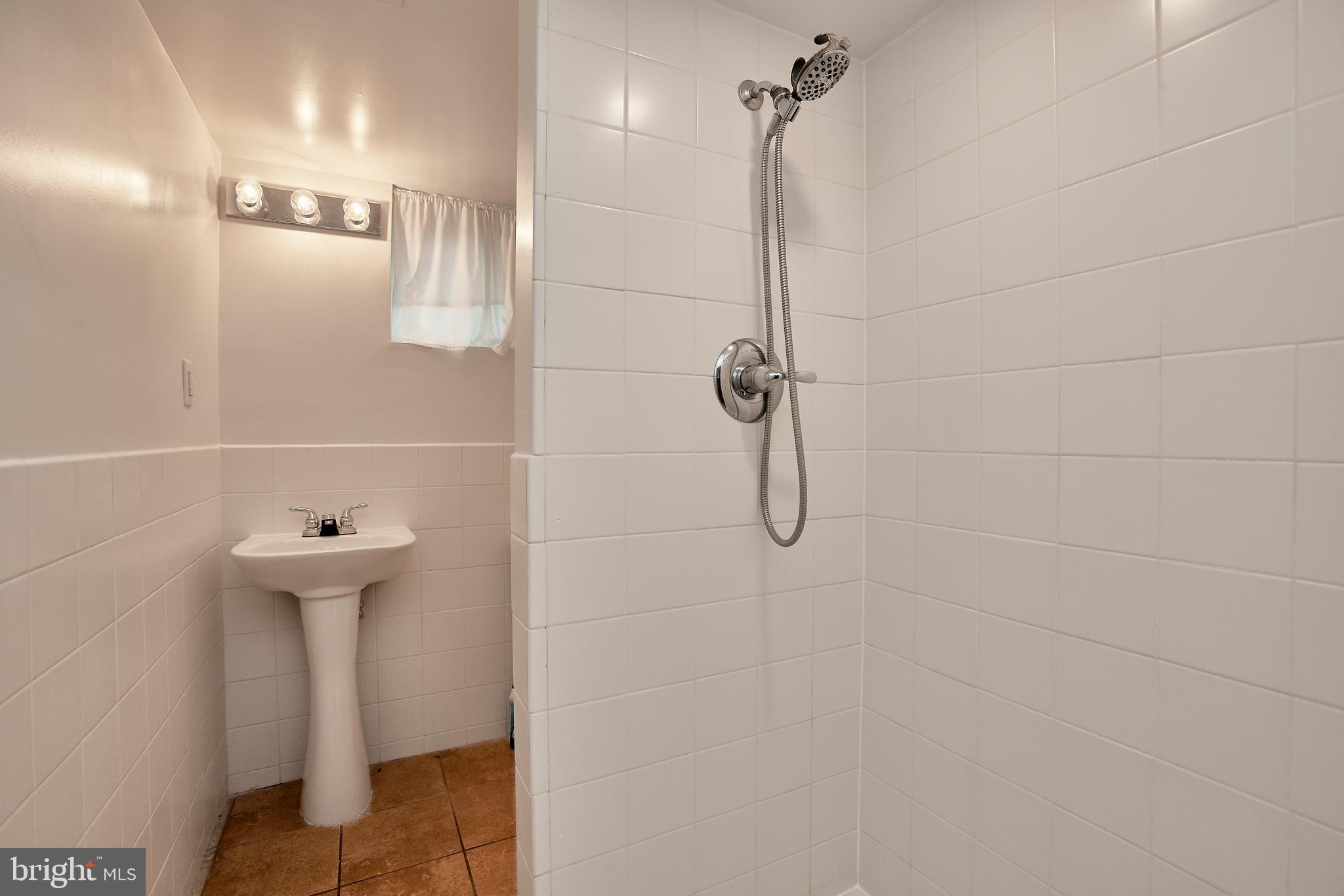 SUBURBAN ESTATES - Residential