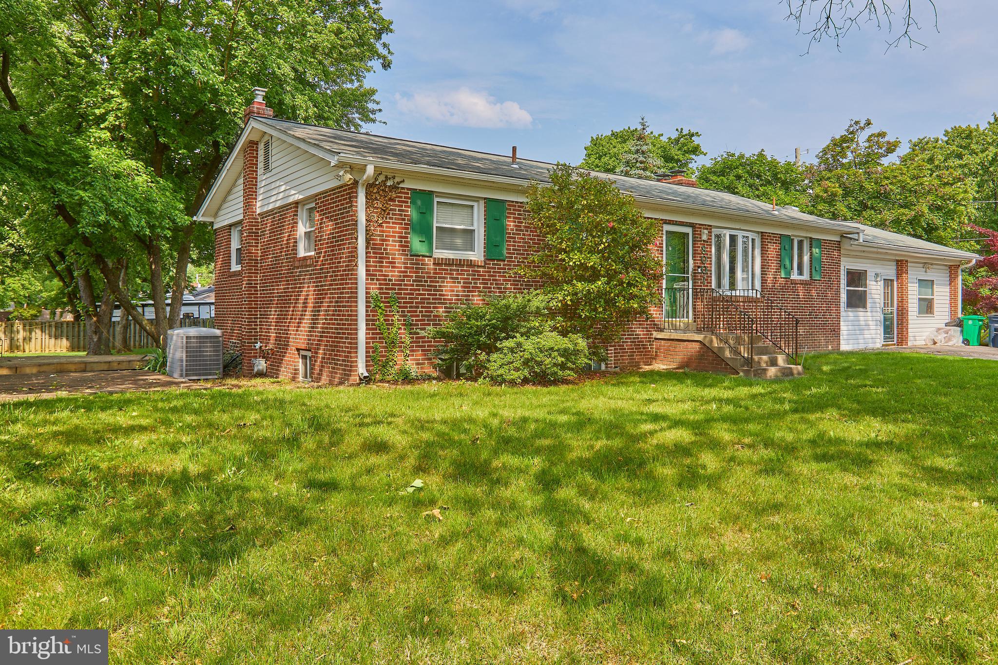 SUBURBAN ESTATES - Residential