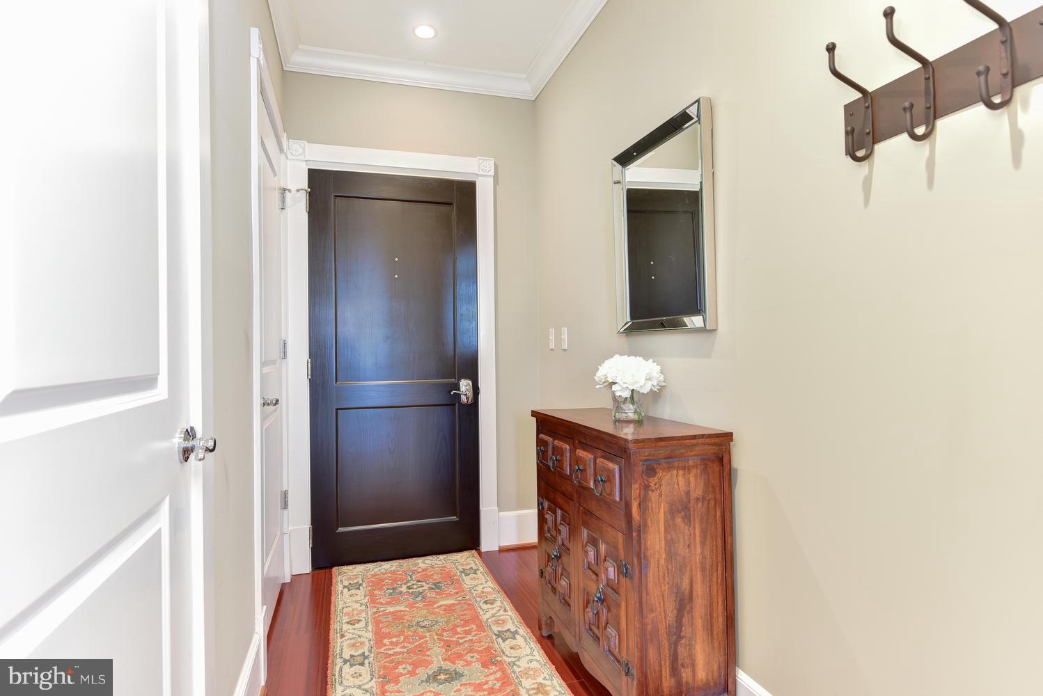 900 NORTH WASHINGTON STREET CONDOMINIUMS - Residential