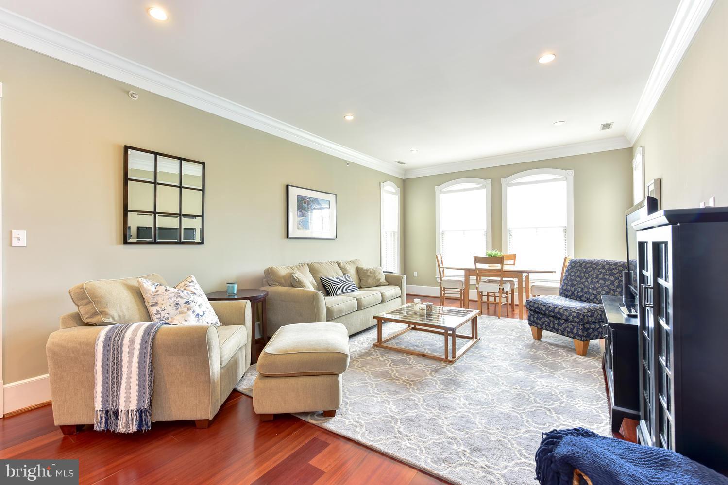 900 NORTH WASHINGTON STREET CONDOMINIUMS - Residential