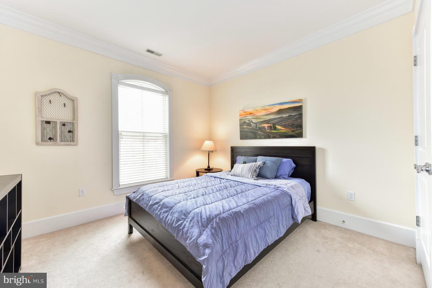 900 NORTH WASHINGTON STREET CONDOMINIUMS - Residential