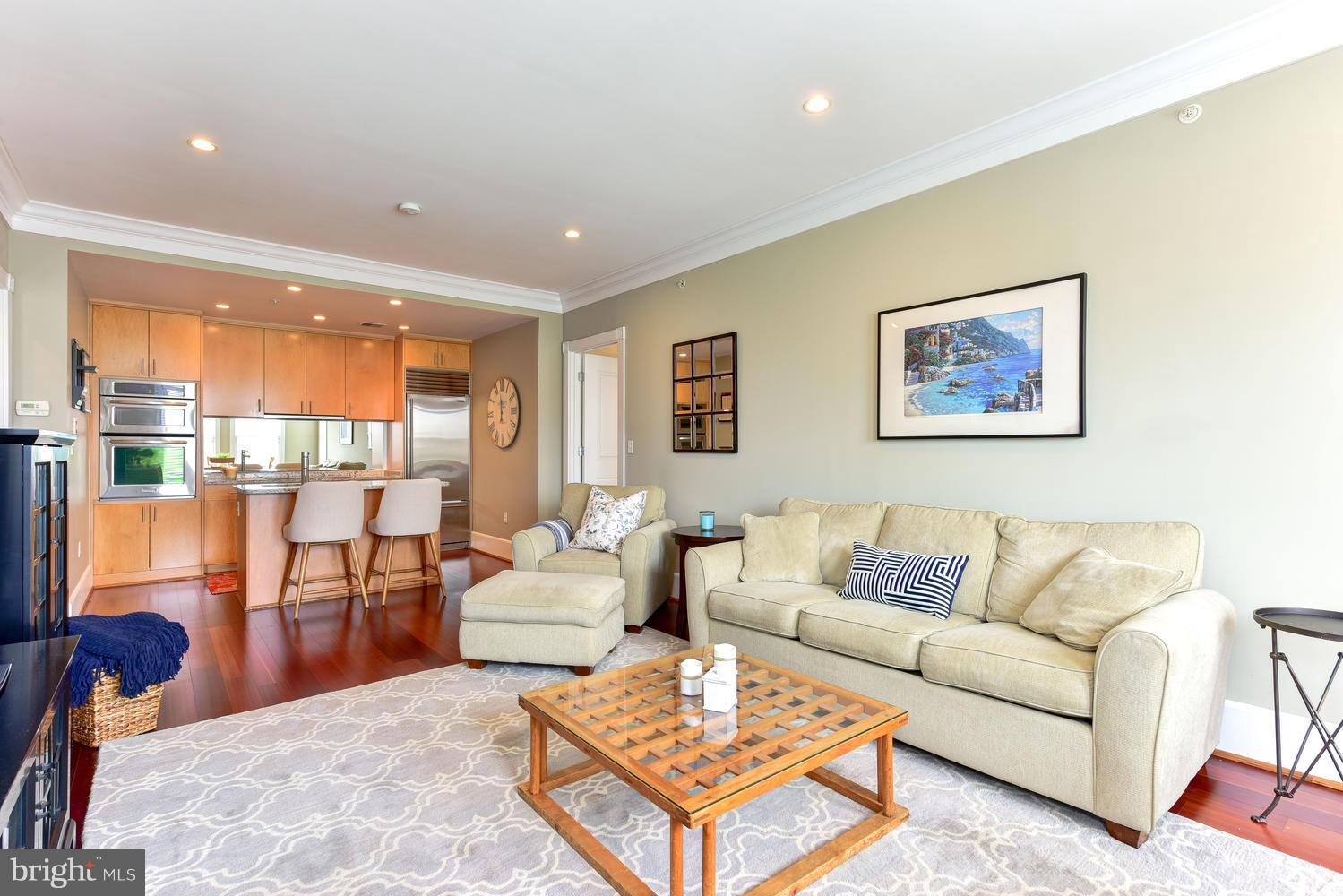 900 NORTH WASHINGTON STREET CONDOMINIUMS - Residential