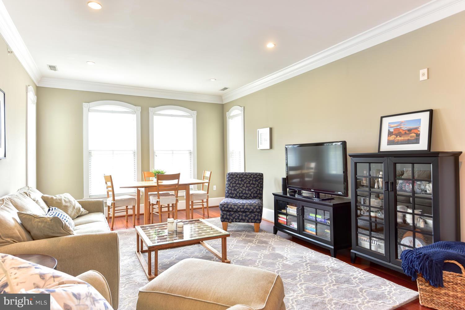 900 NORTH WASHINGTON STREET CONDOMINIUMS - Residential