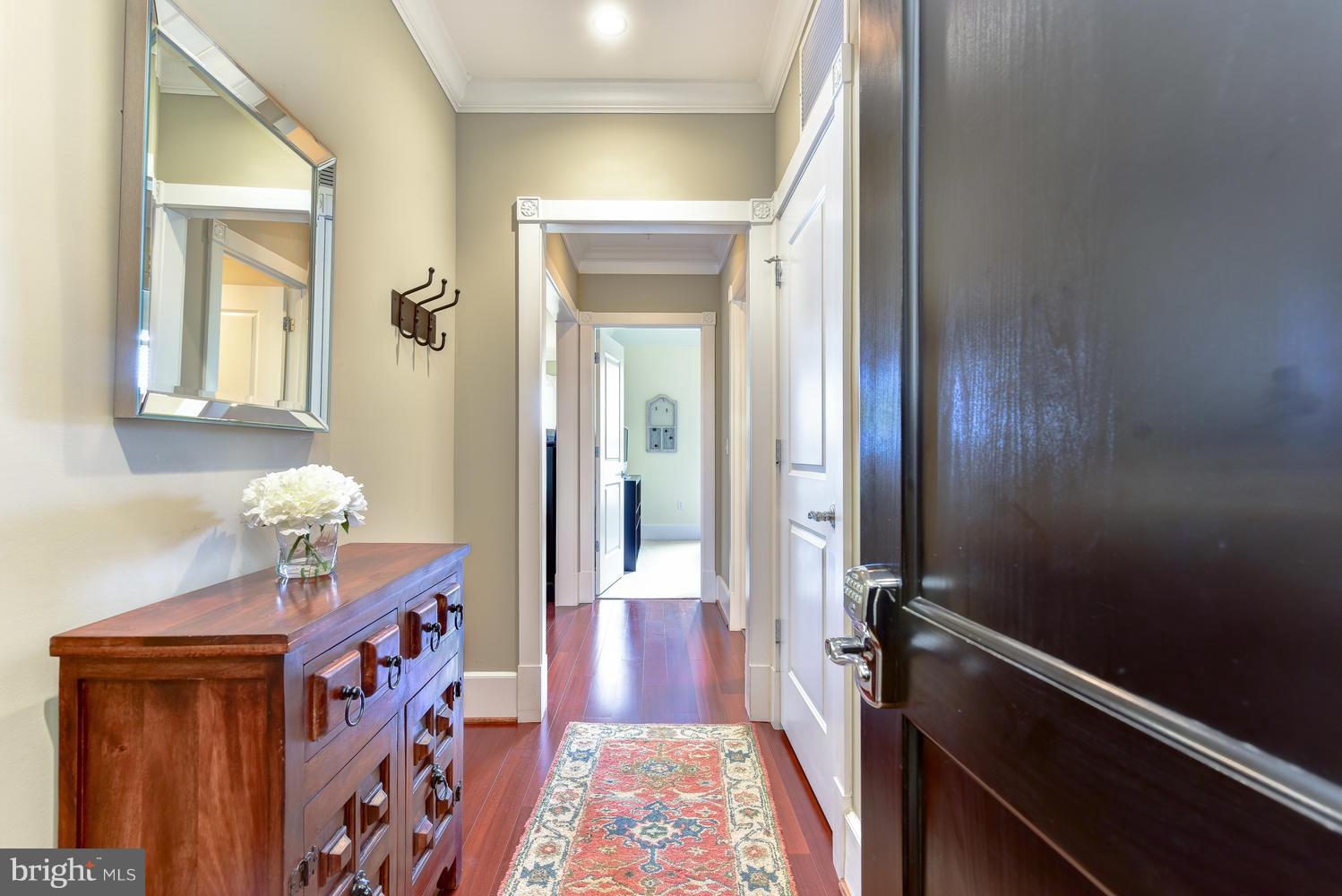 900 NORTH WASHINGTON STREET CONDOMINIUMS - Residential