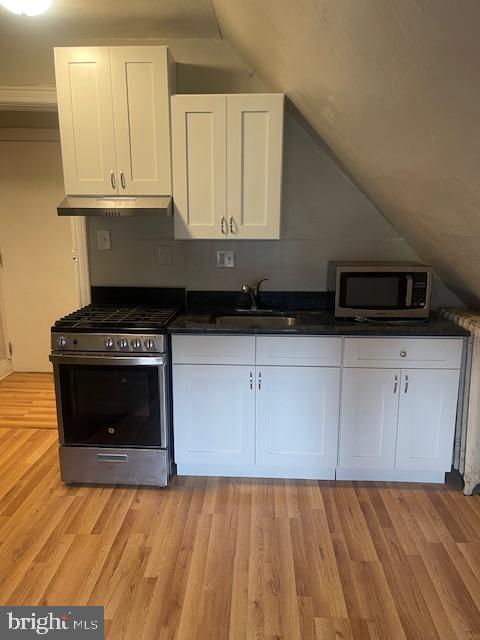 SQUIRREL HILL - Residential Lease