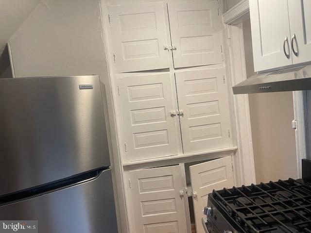 SQUIRREL HILL - Residential Lease