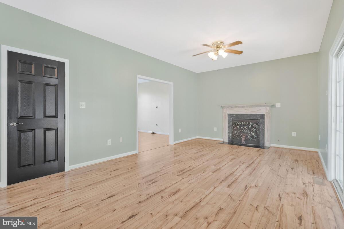 OAKLEIGH MANOR ESTATES - Residential