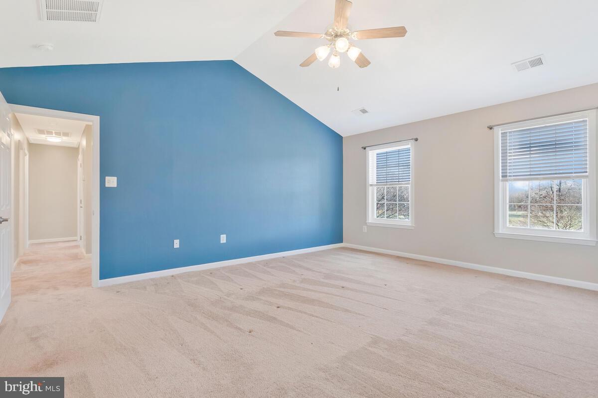 OAKLEIGH MANOR ESTATES - Residential