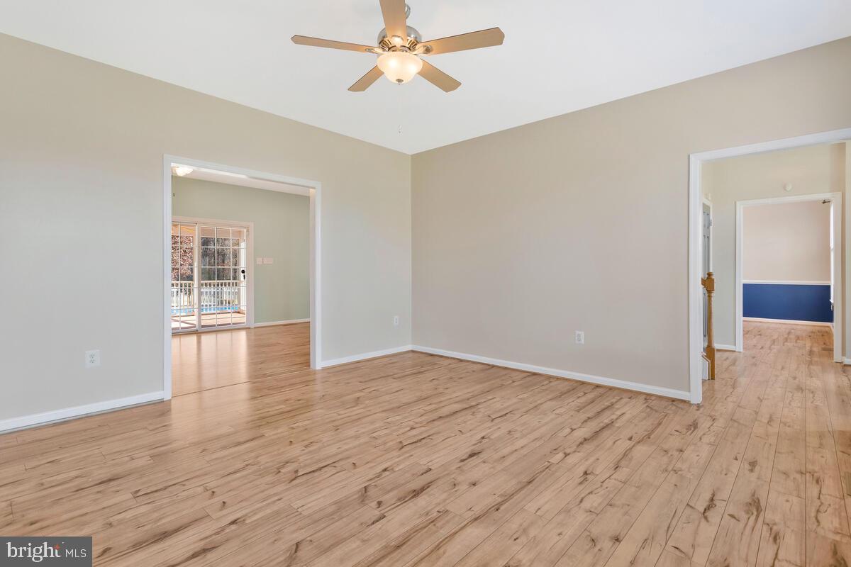 OAKLEIGH MANOR ESTATES - Residential