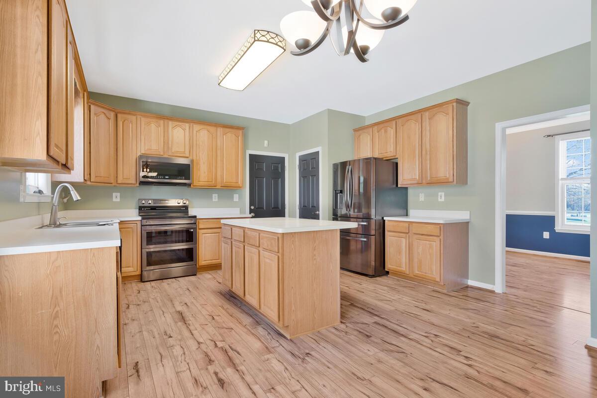 OAKLEIGH MANOR ESTATES - Residential