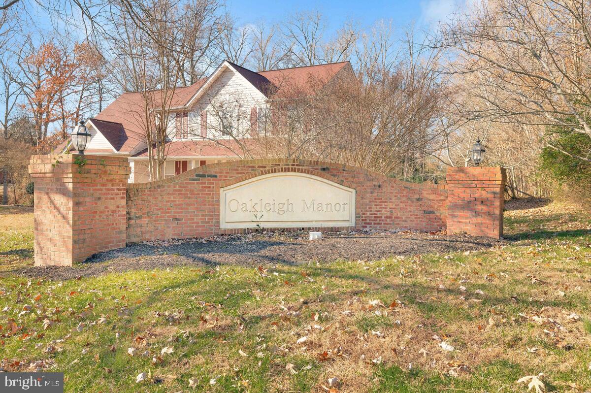 OAKLEIGH MANOR ESTATES - Residential