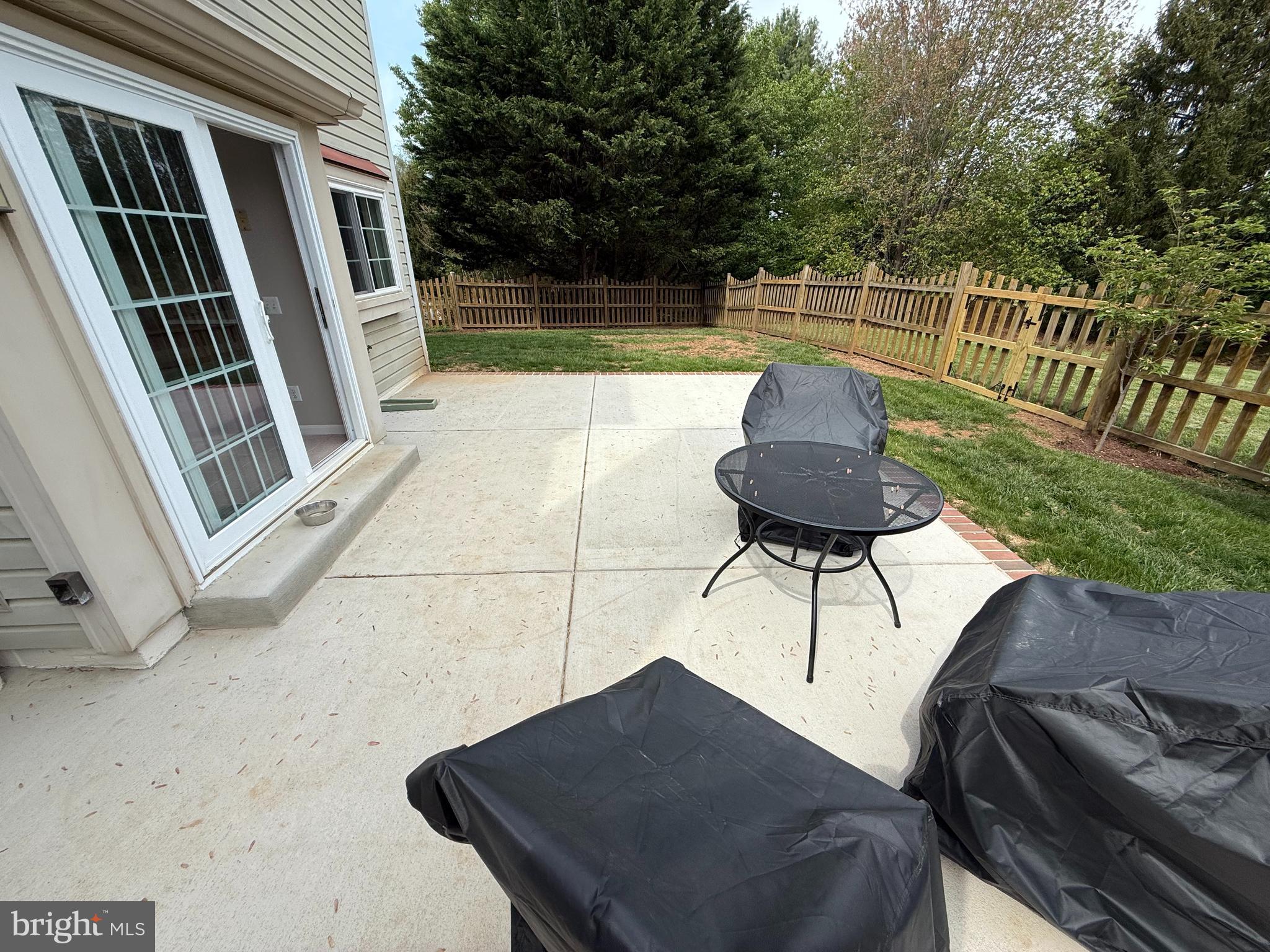 EXETER - Residential Lease