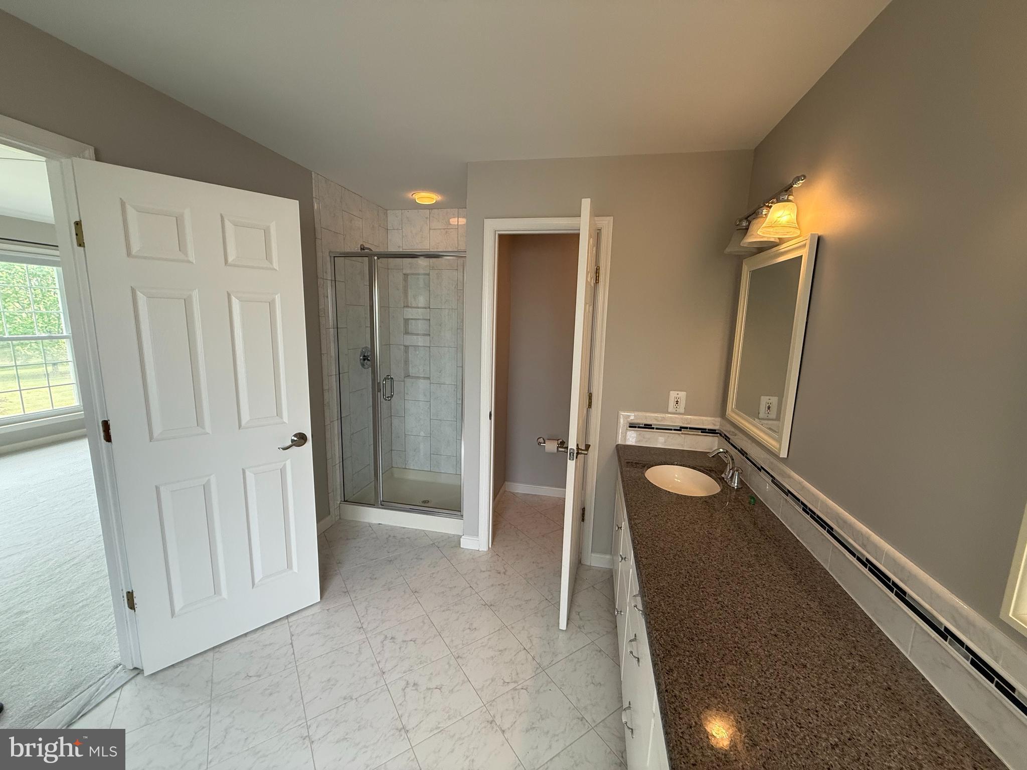 EXETER - Residential Lease