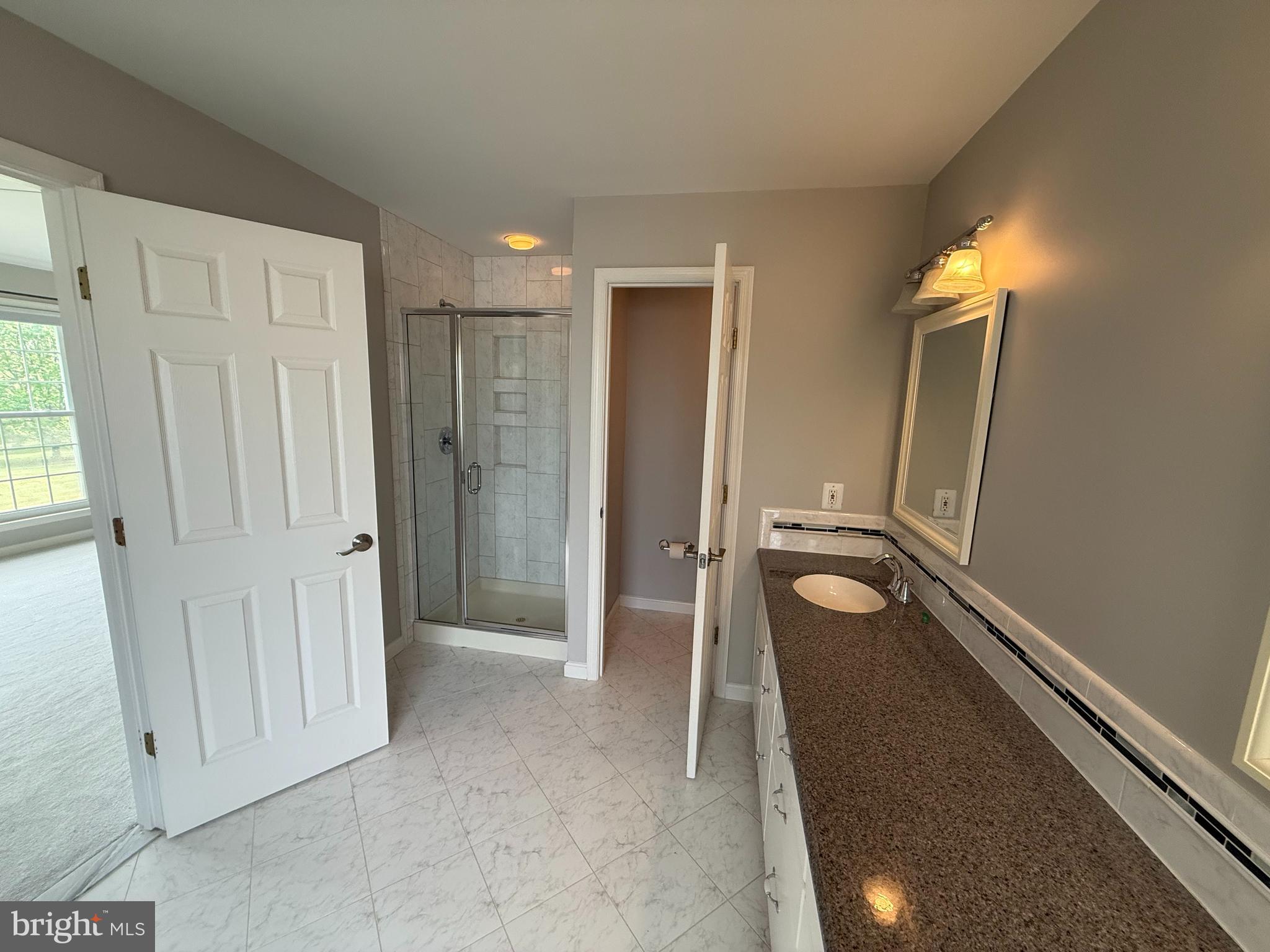 EXETER - Residential Lease