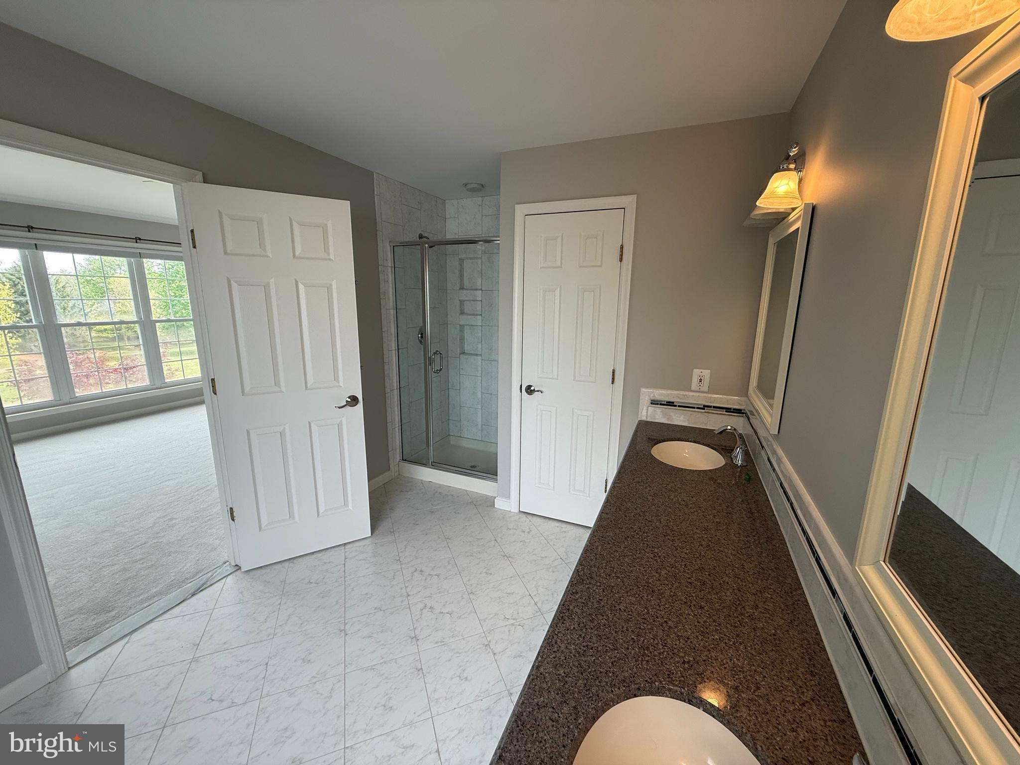 EXETER - Residential Lease