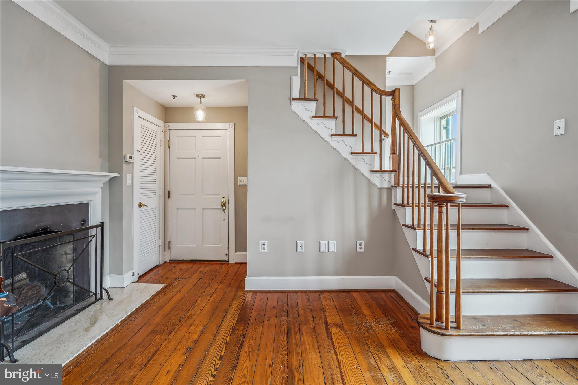 603 QUEEN STREET 6