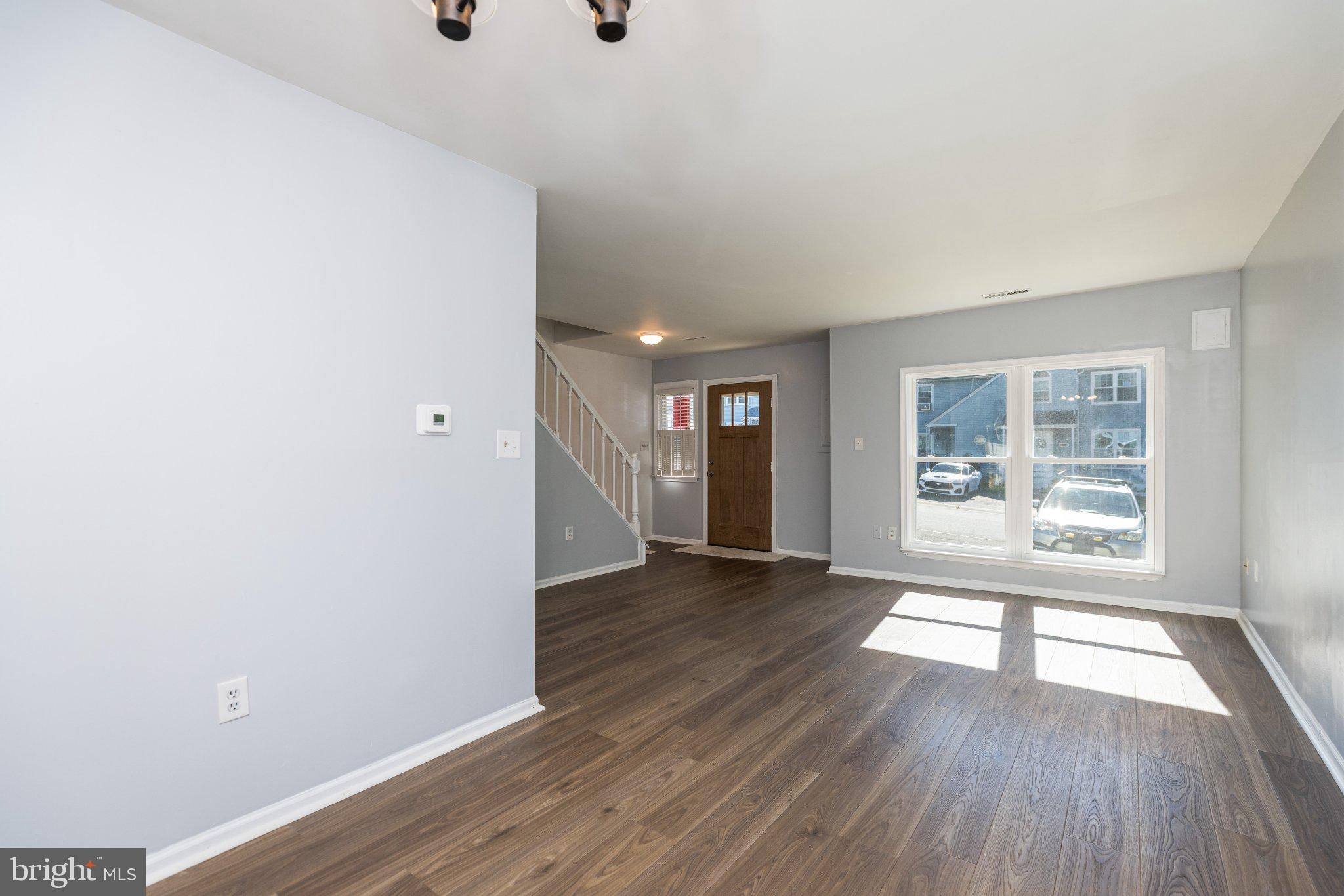 210 WHITE PLAINS COURT