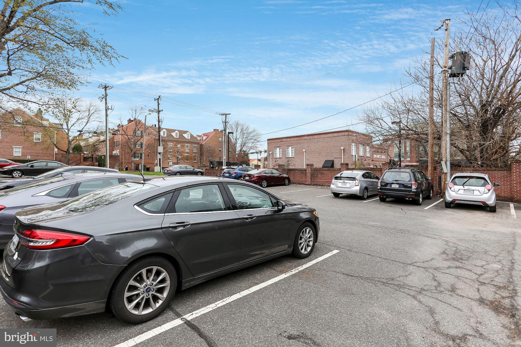 OLD TOWN GARDENS - Residential Lease