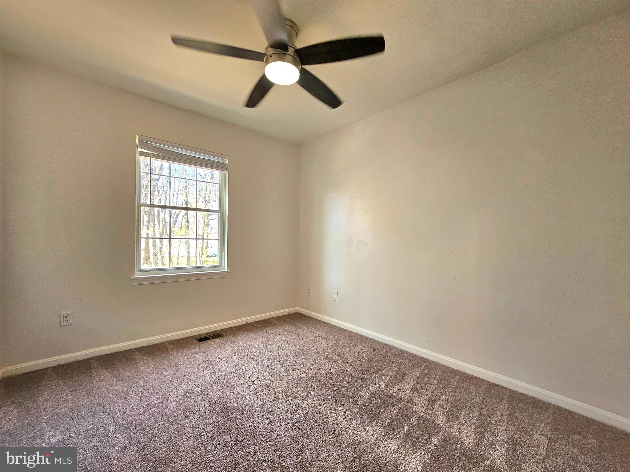 ASPEN GLEN - Residential Lease