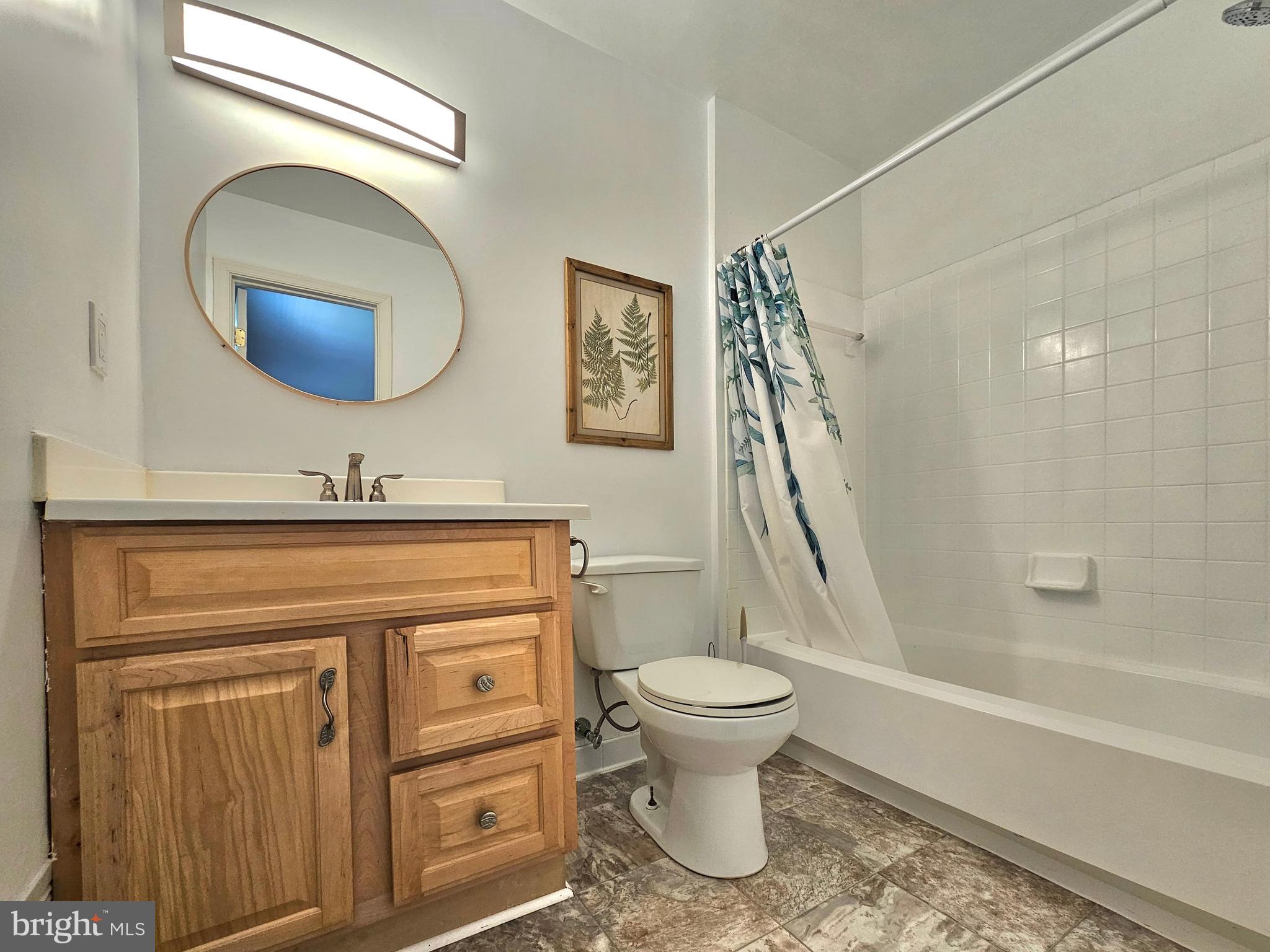 ASPEN GLEN - Residential Lease