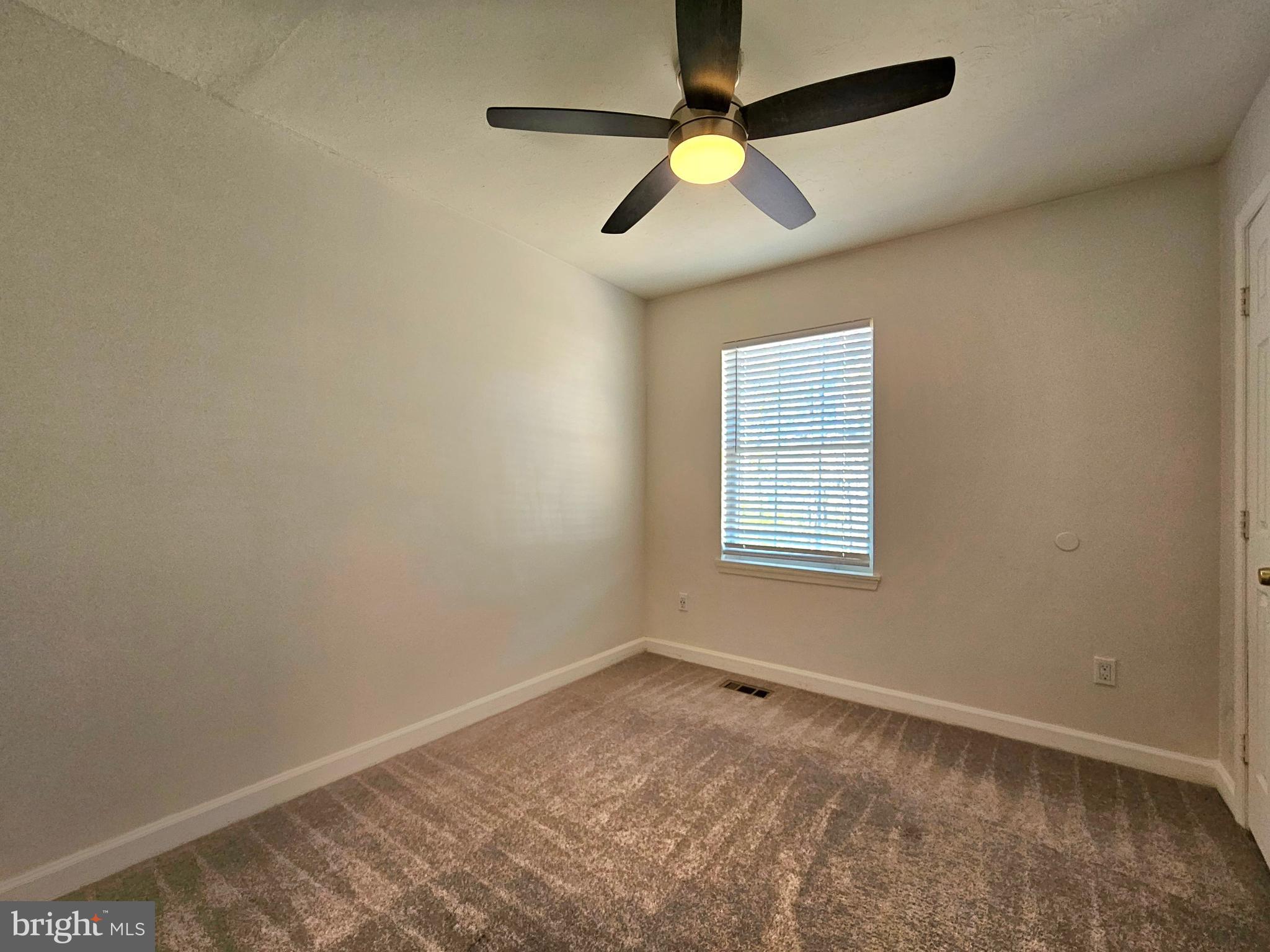 ASPEN GLEN - Residential Lease