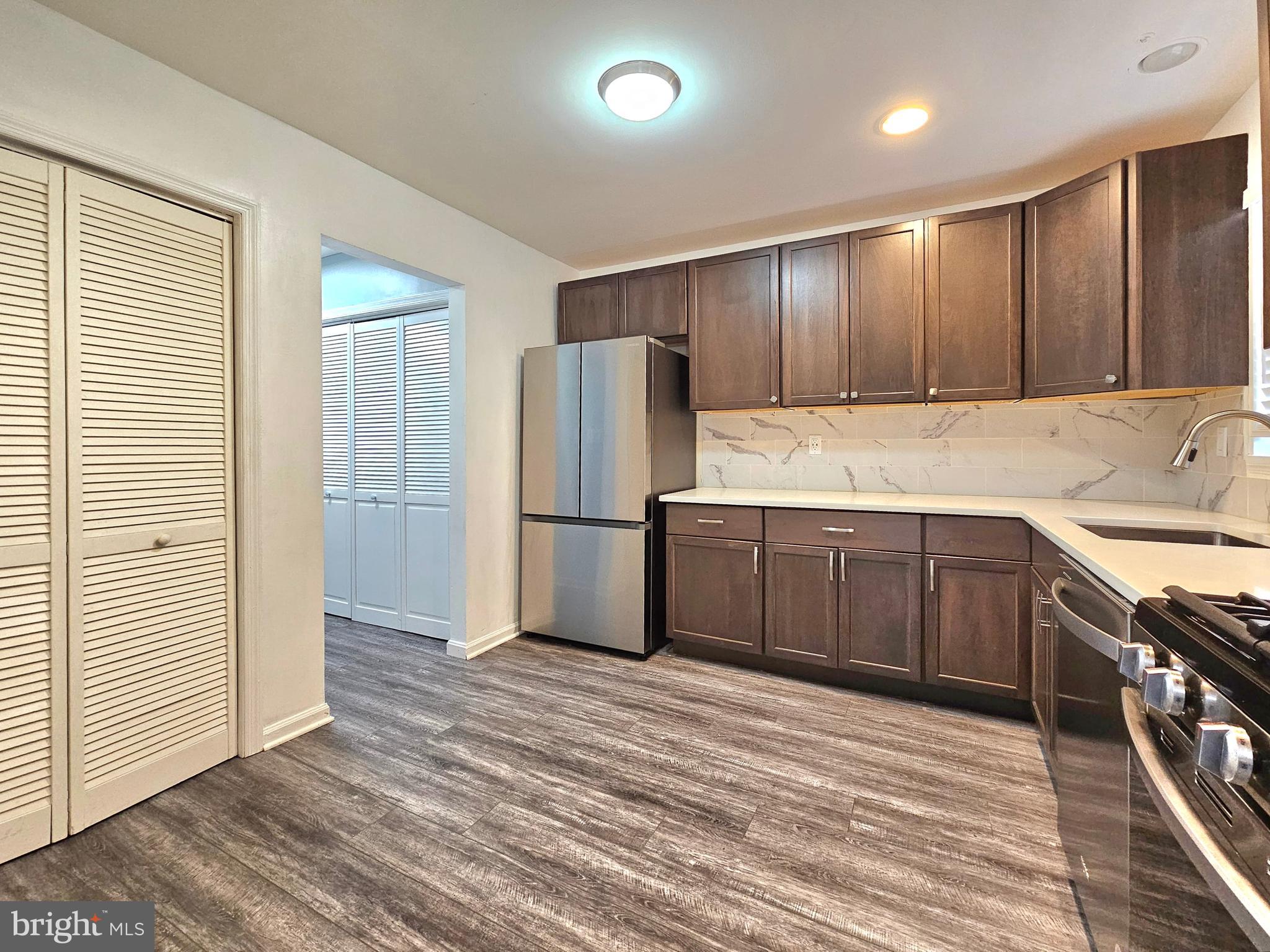 ASPEN GLEN - Residential Lease