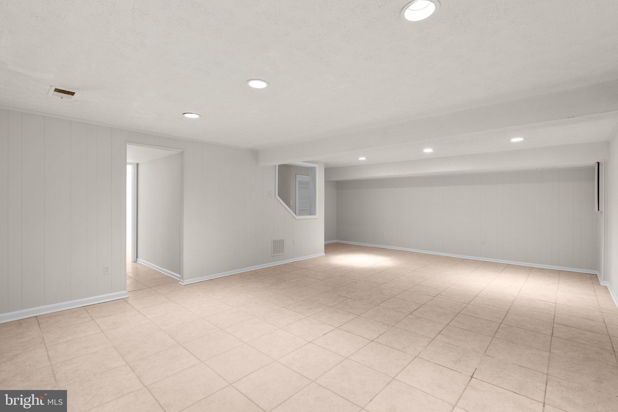 BRIARS ACRES - Residential