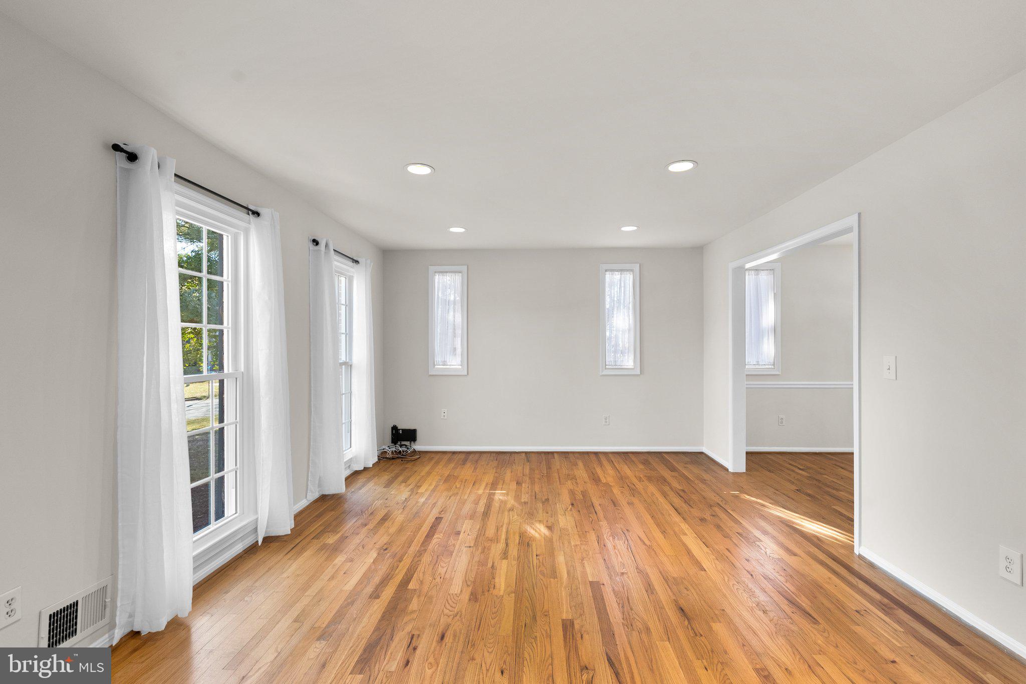 BRIARS ACRES - Residential