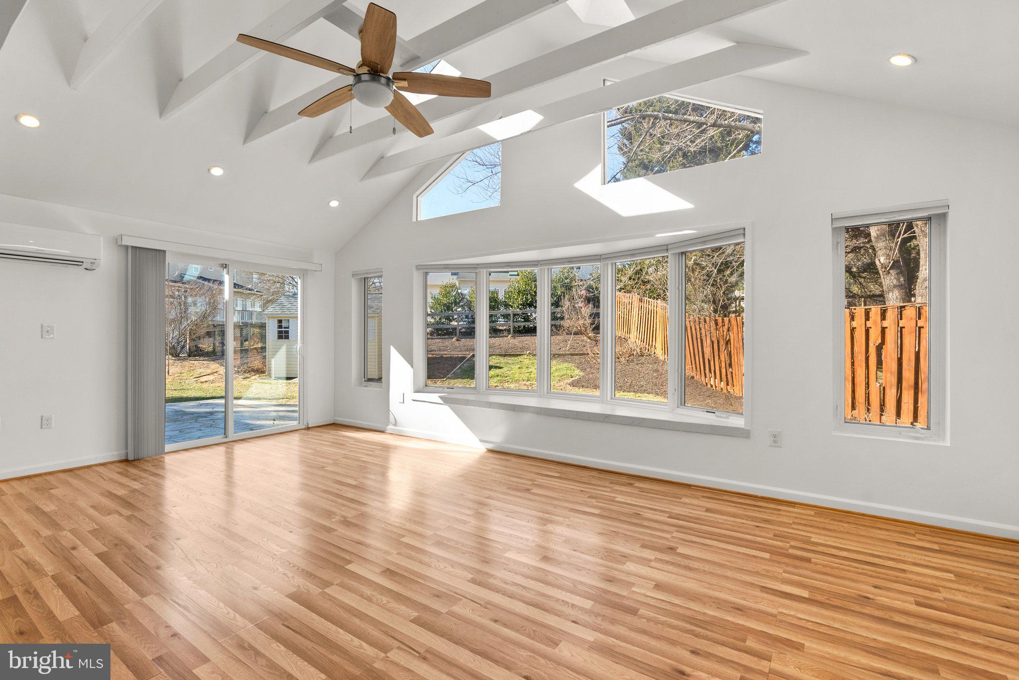 BRIARS ACRES - Residential