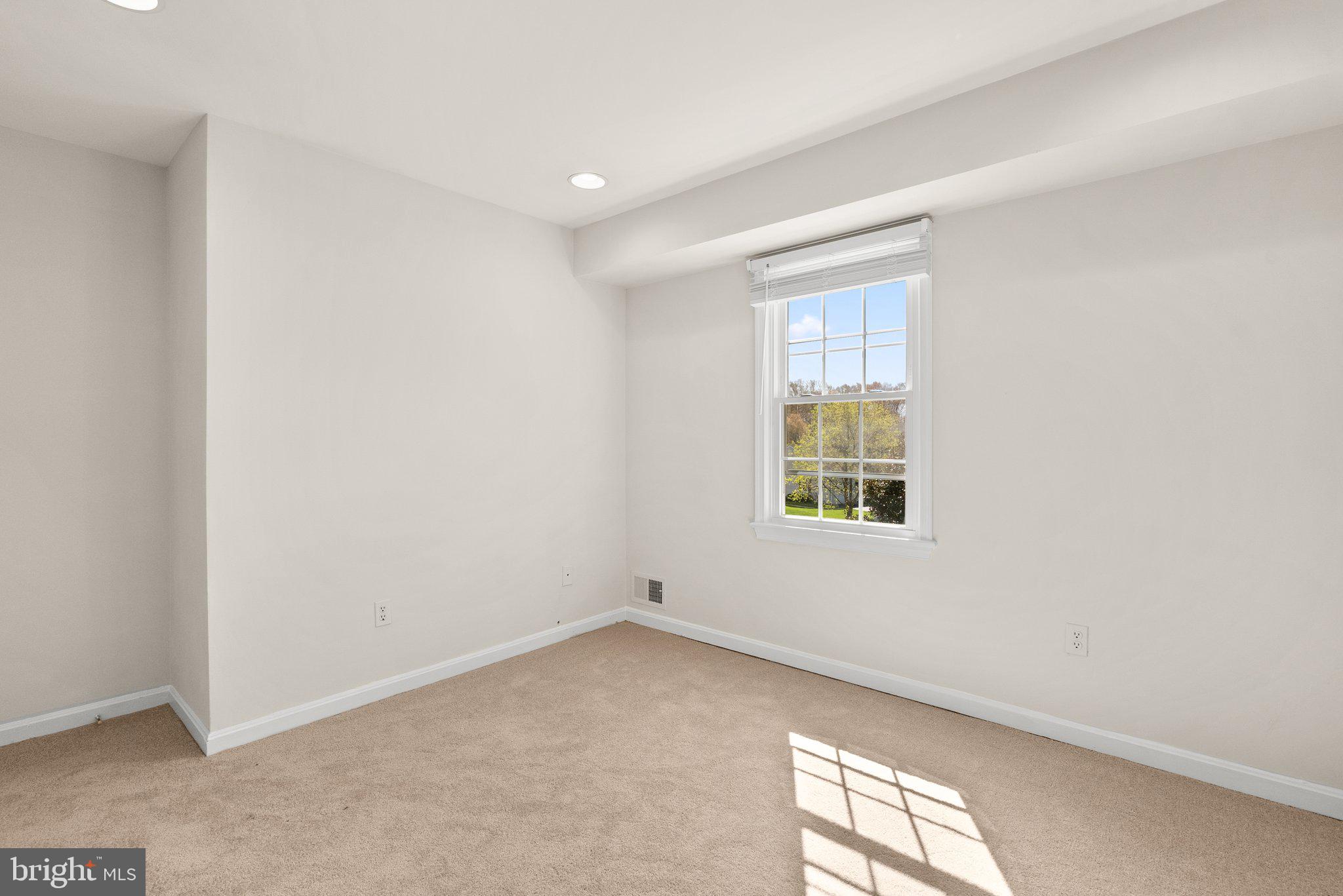 BRIARS ACRES - Residential