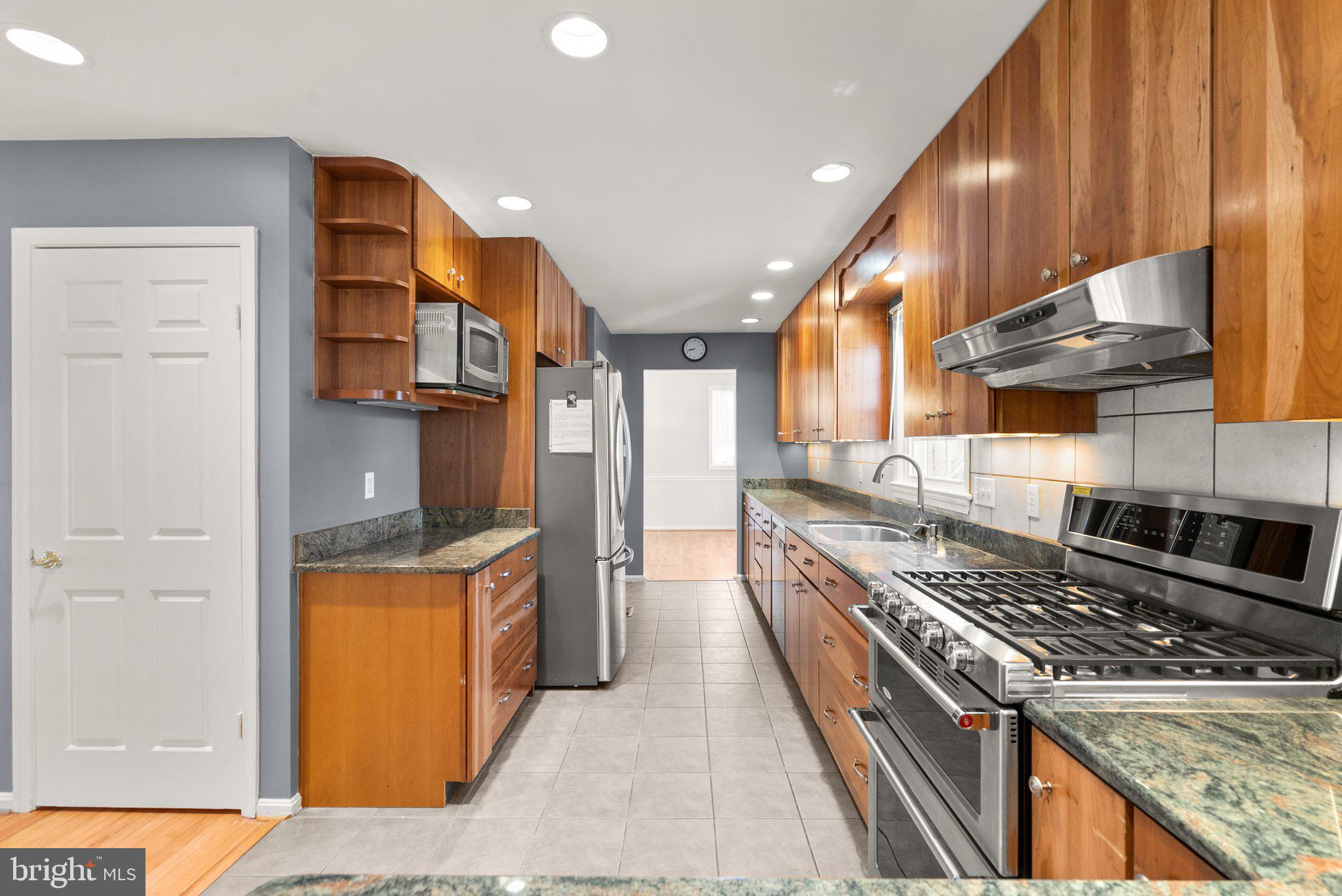 BRIARS ACRES - Residential