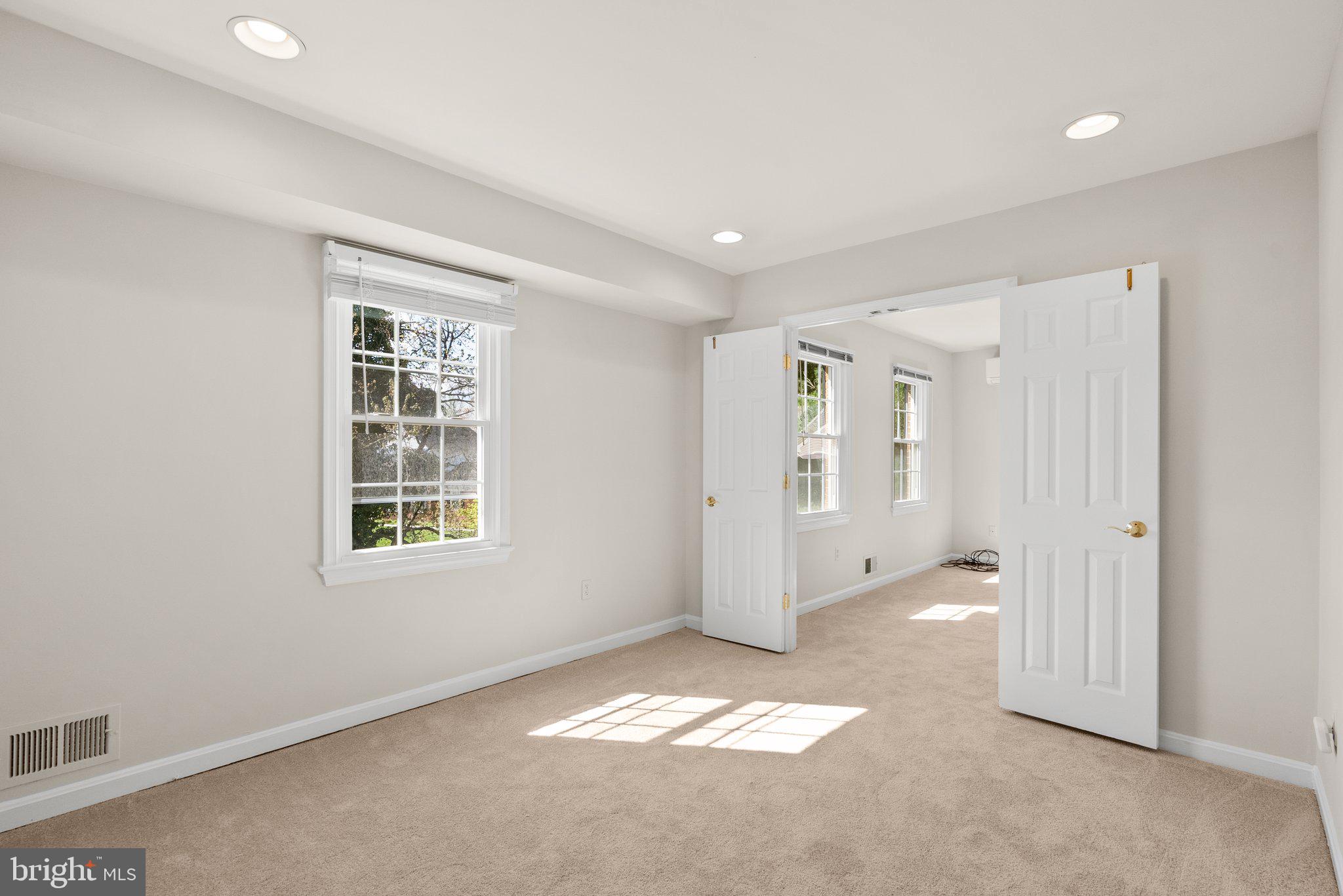 BRIARS ACRES - Residential