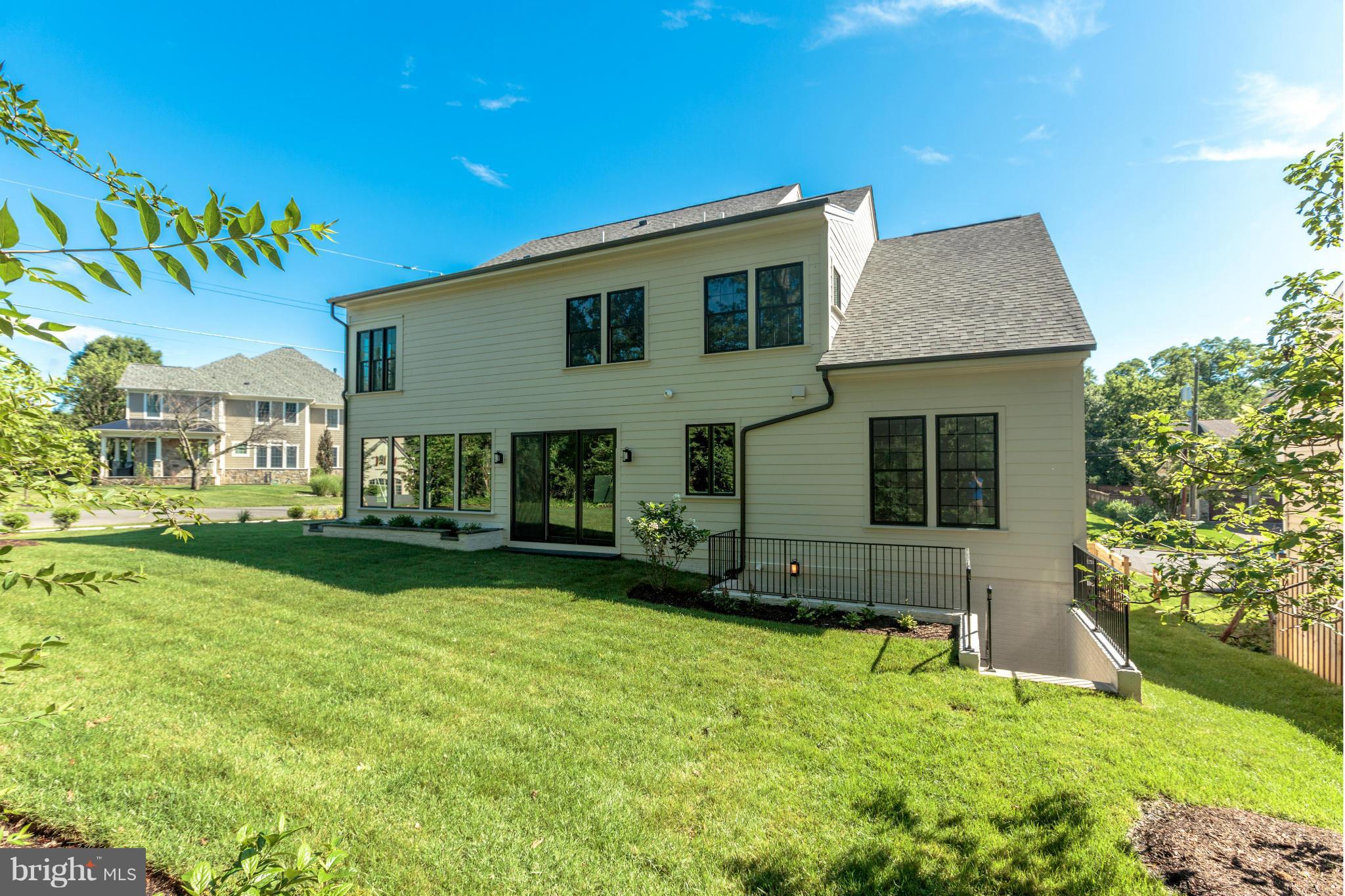 STONELEIGH - Residential