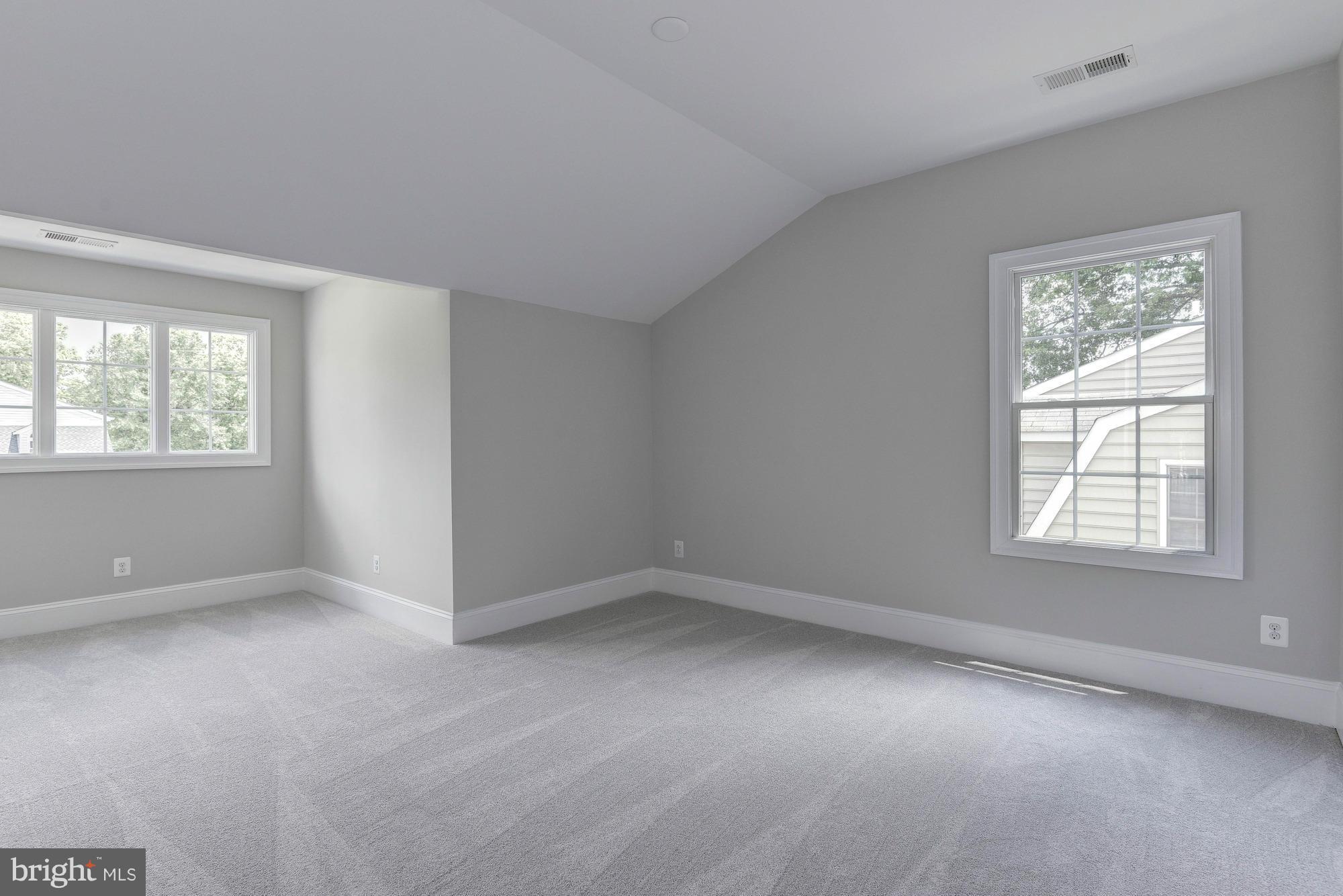 STONELEIGH - Residential