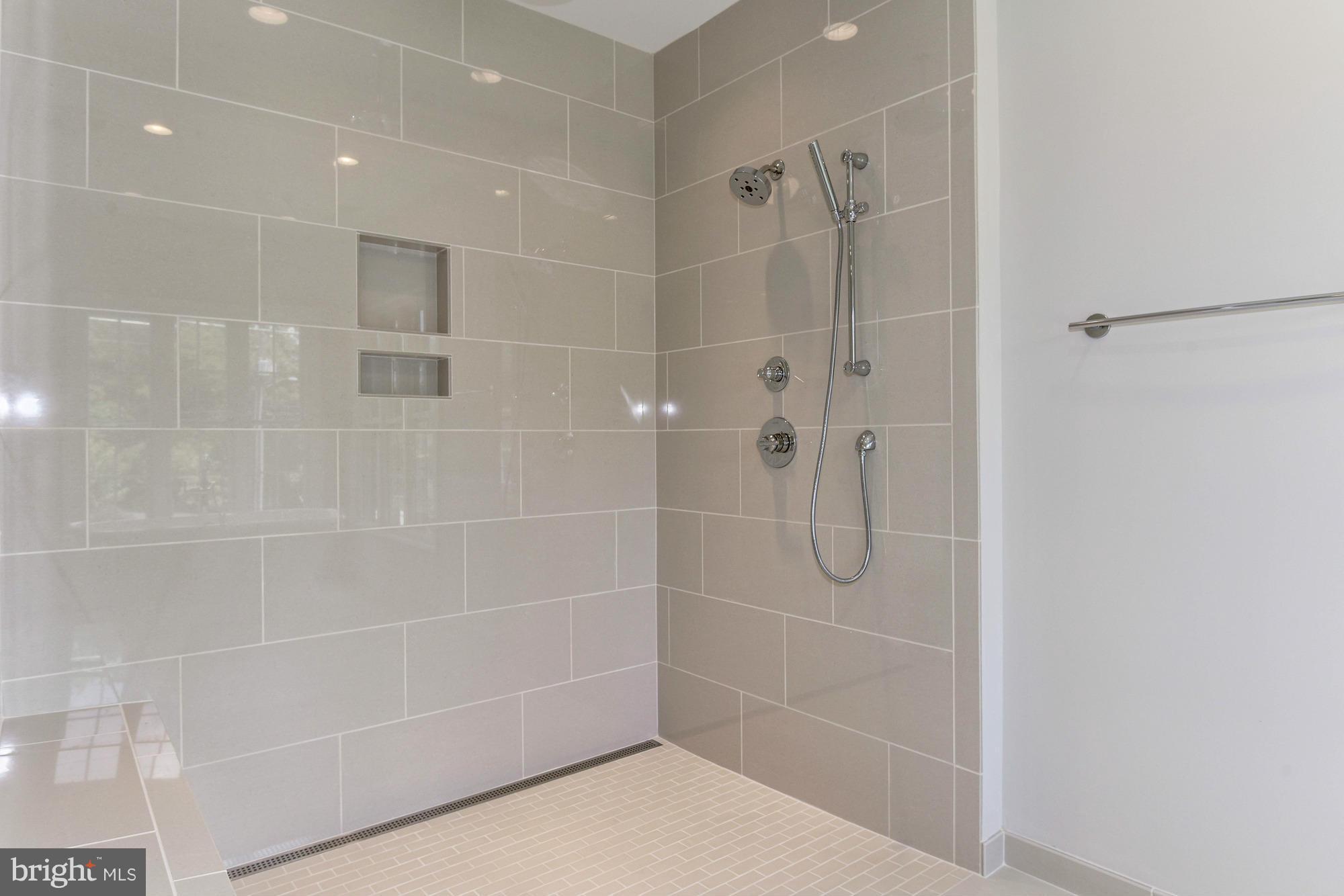 STONELEIGH - Residential