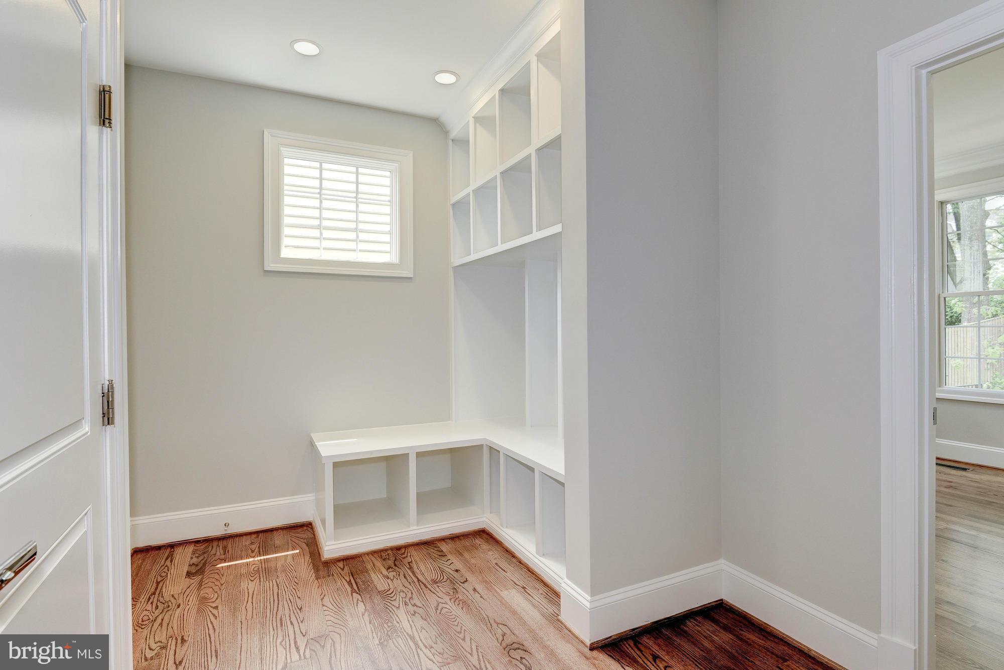 STONELEIGH - Residential