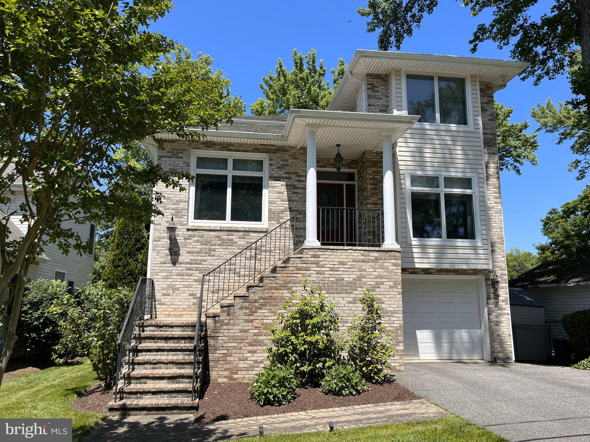 NORTH SELBY - Residential