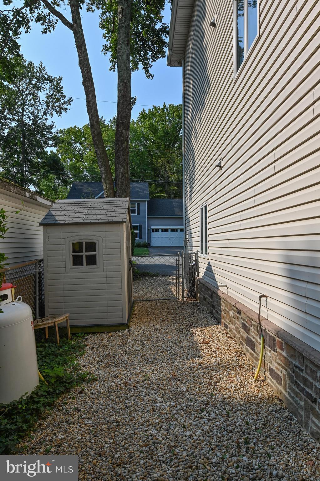 NORTH SELBY - Residential