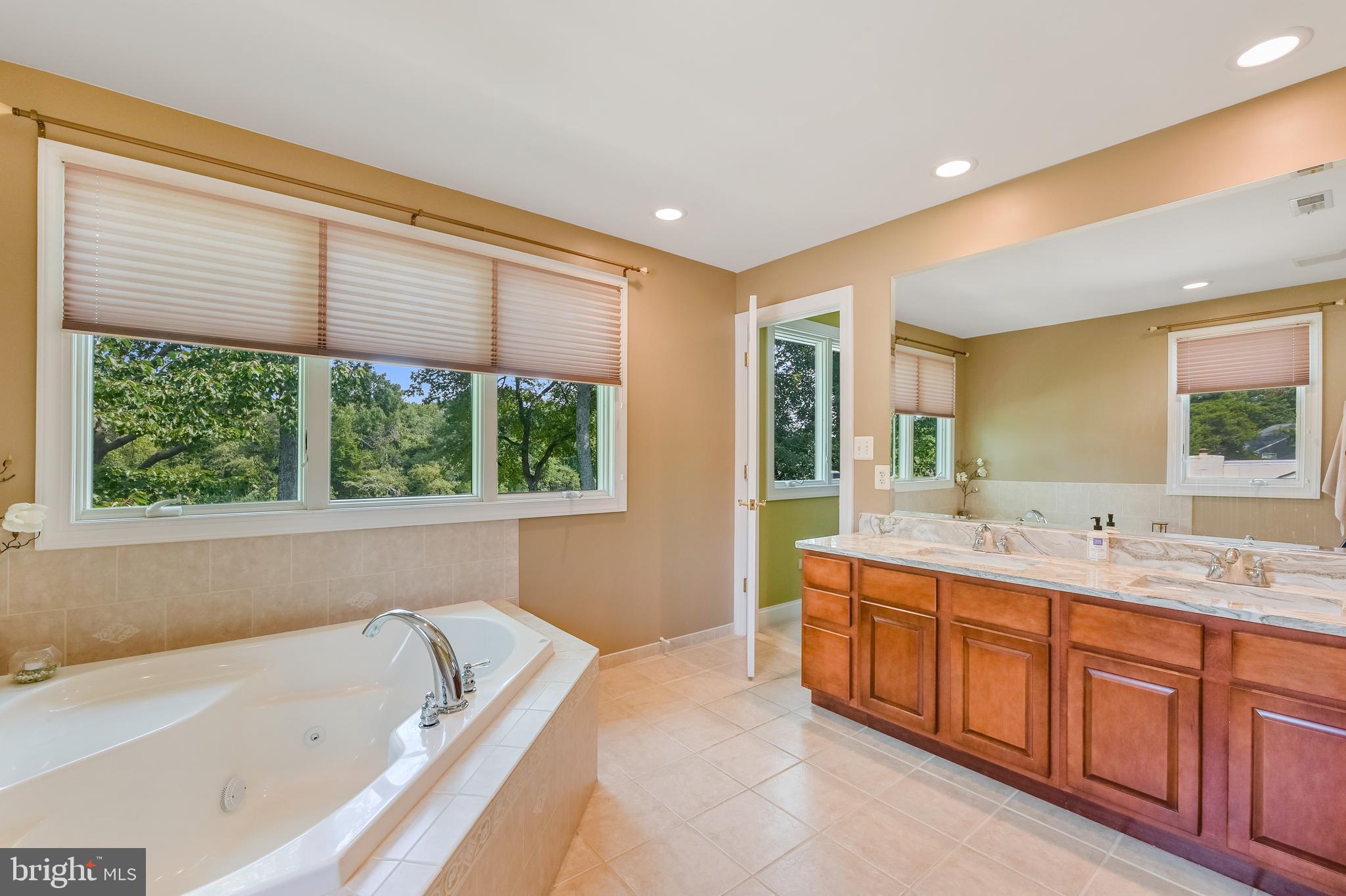 NORTH SELBY - Residential