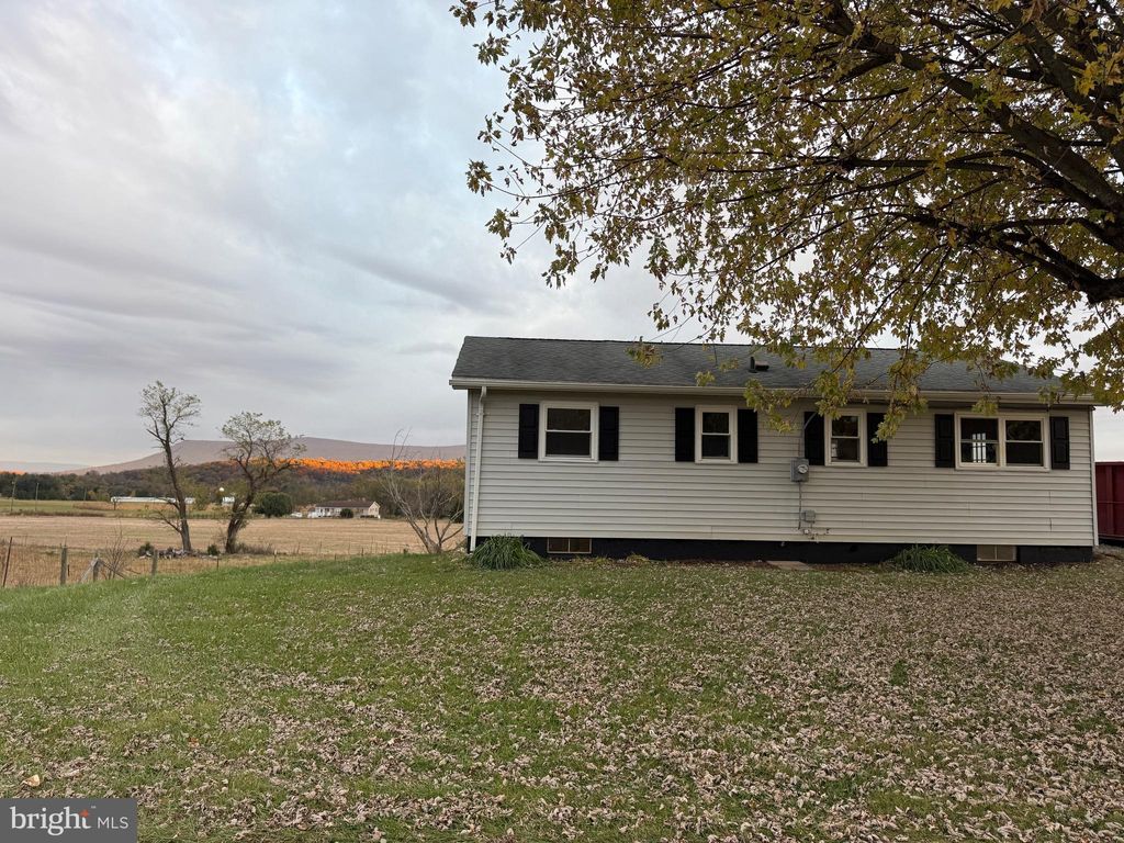Photo of 126 Hilltop Farm Lane, STRASBURG, VA 22657 (MLS # VASH2012930)