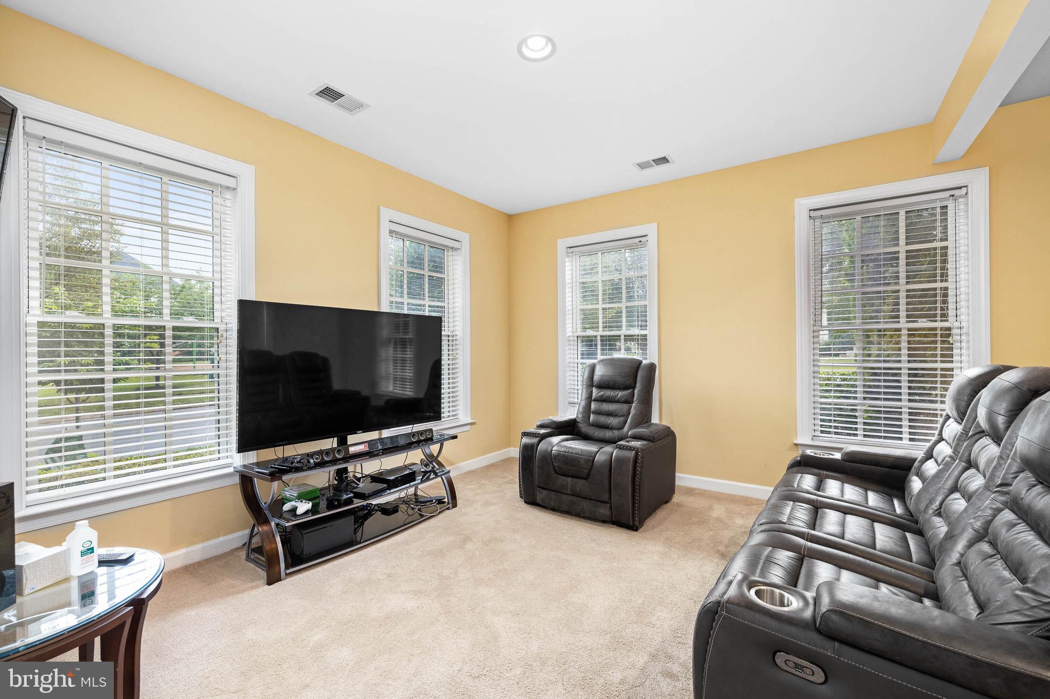 BRISTOW - Residential