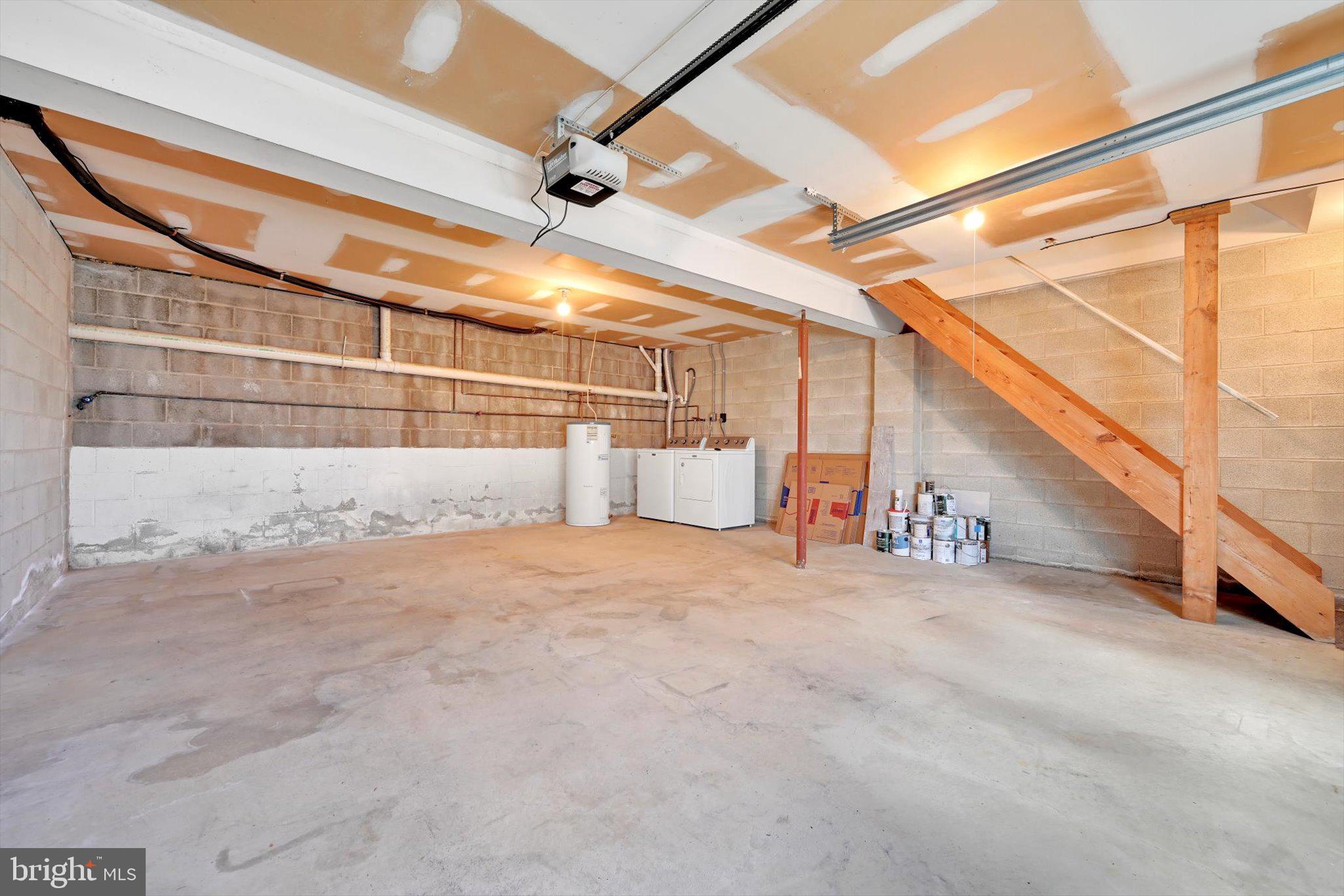 CHESTNUT RIDGE - Residential