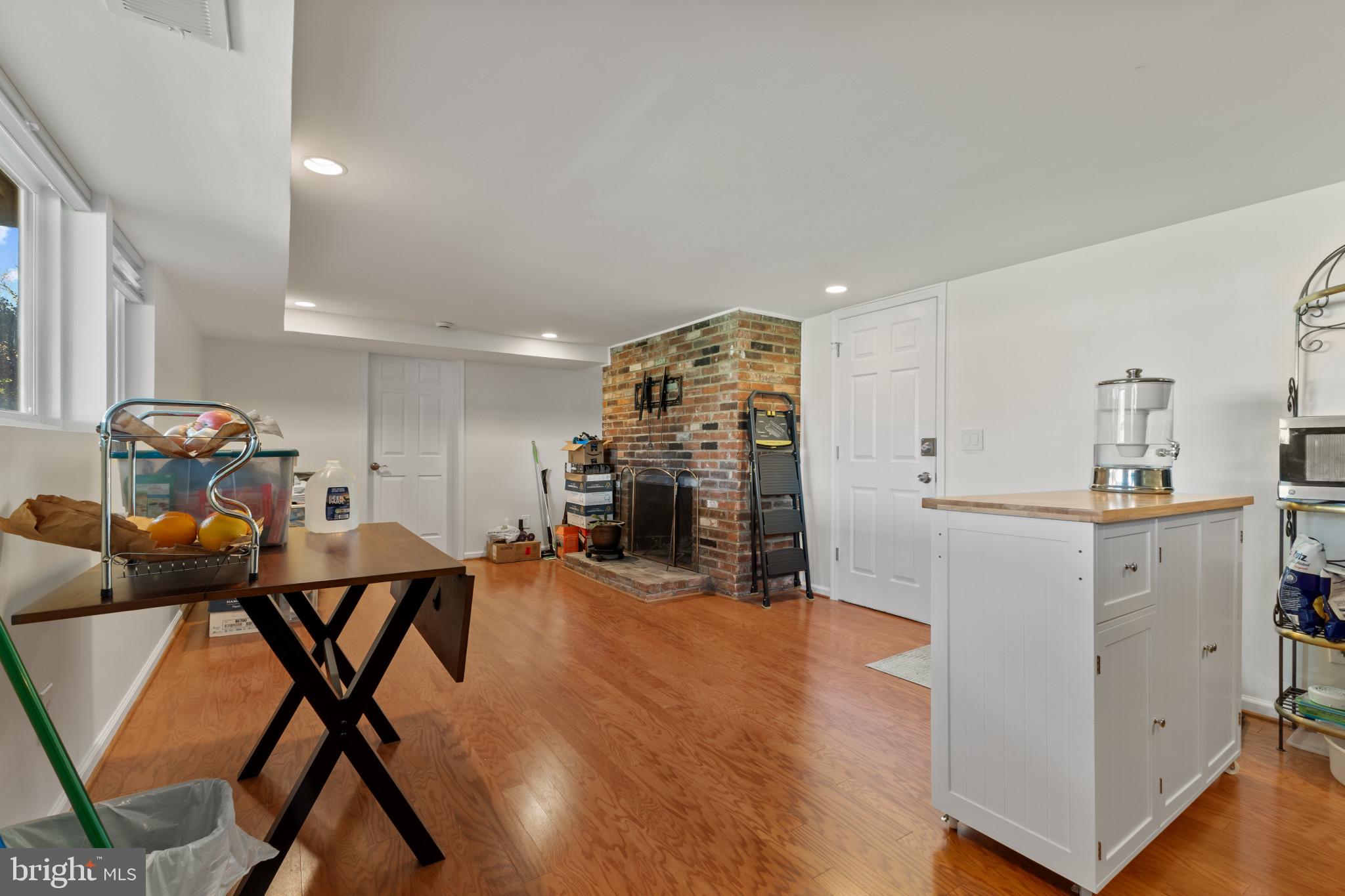 DOWDEN TERRACE - Residential