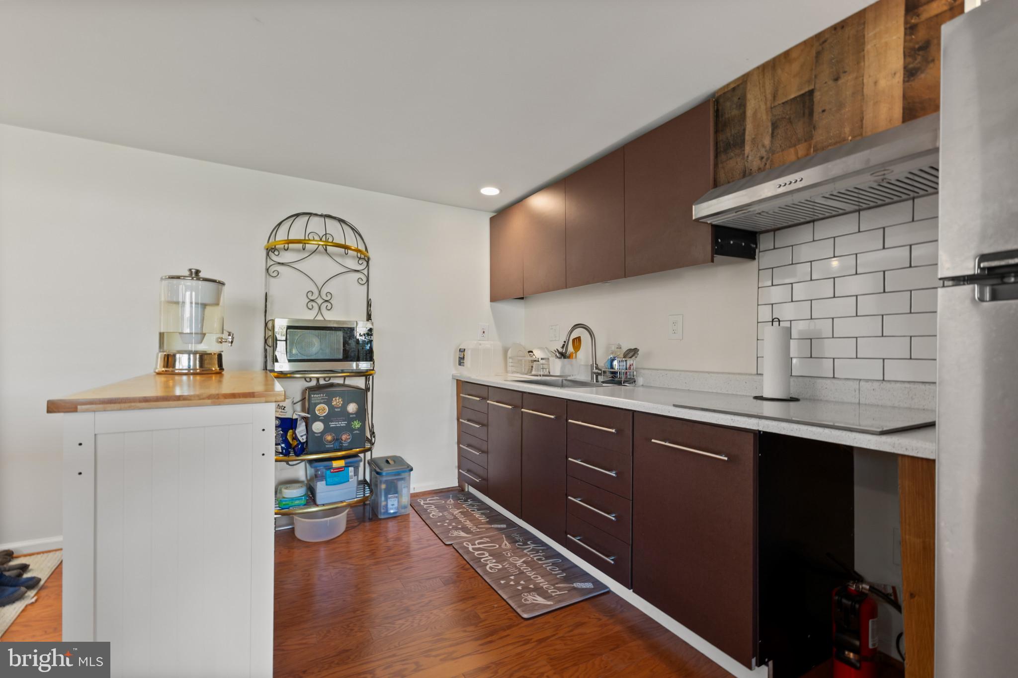 DOWDEN TERRACE - Residential