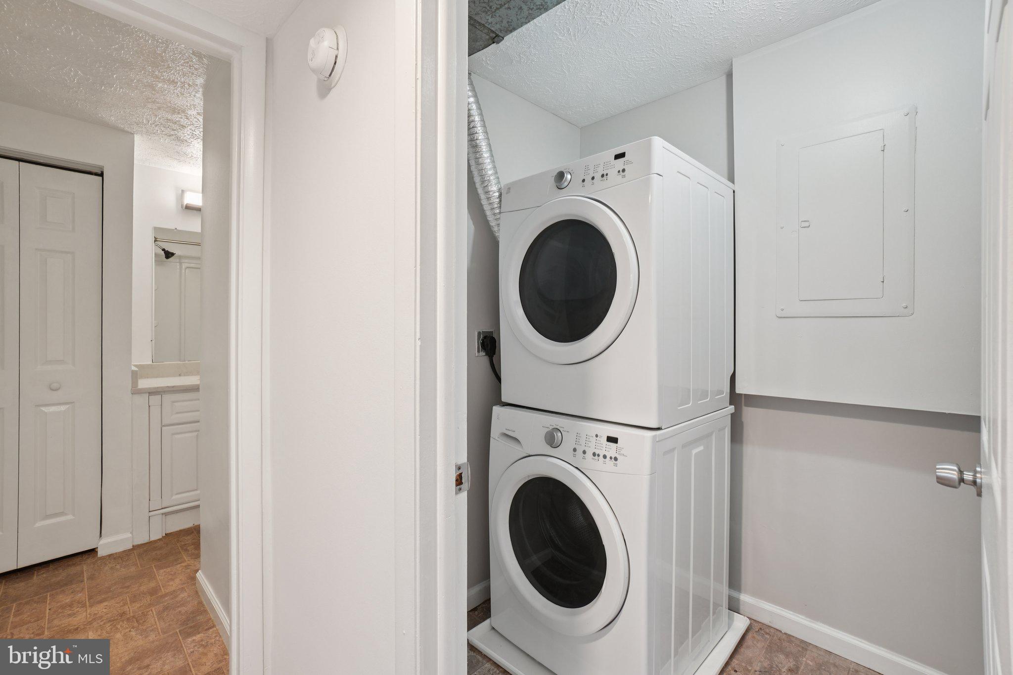 MOUNT VERNON LAKES - Residential