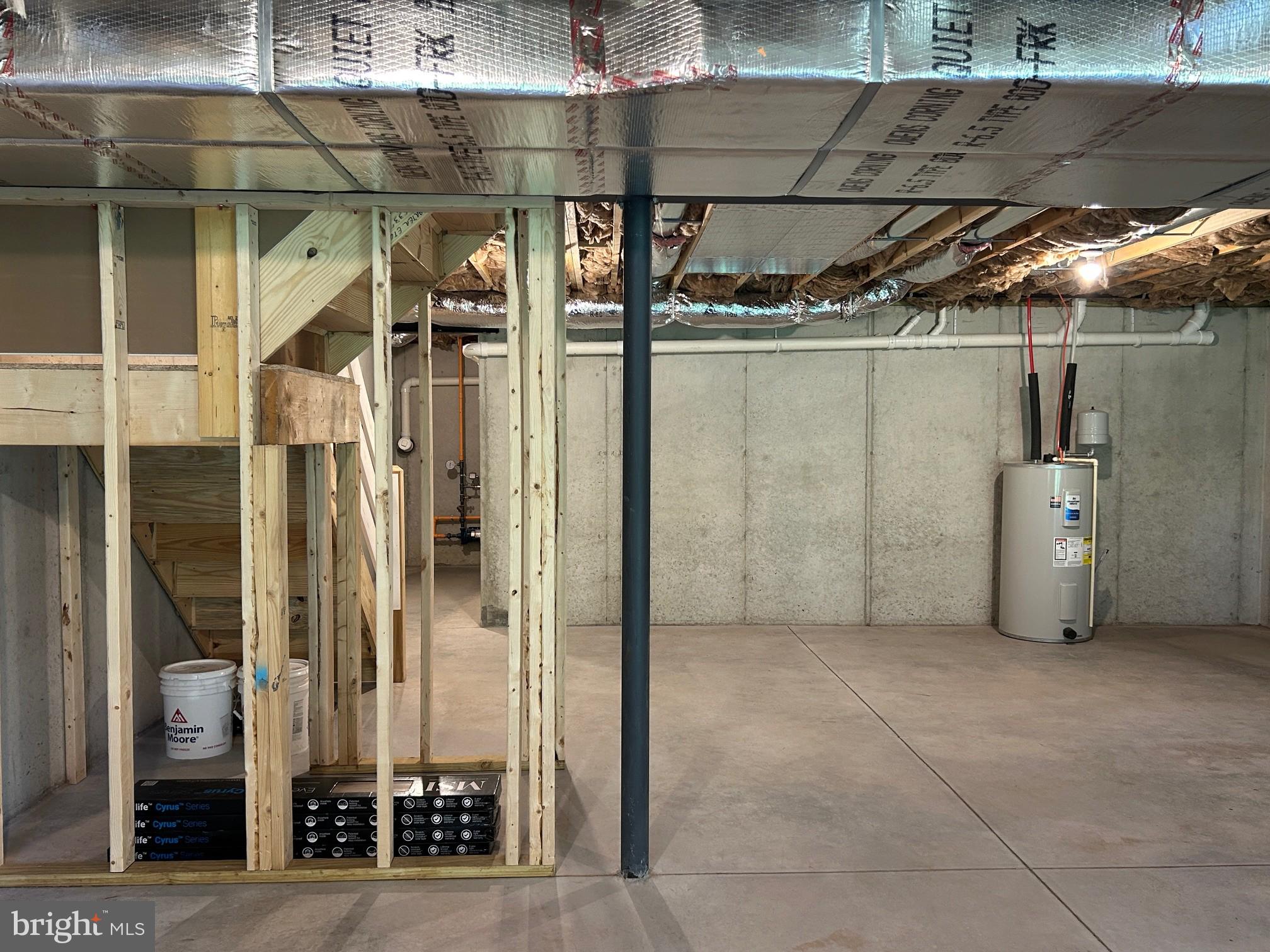 WOODLAND HILLS - Residential