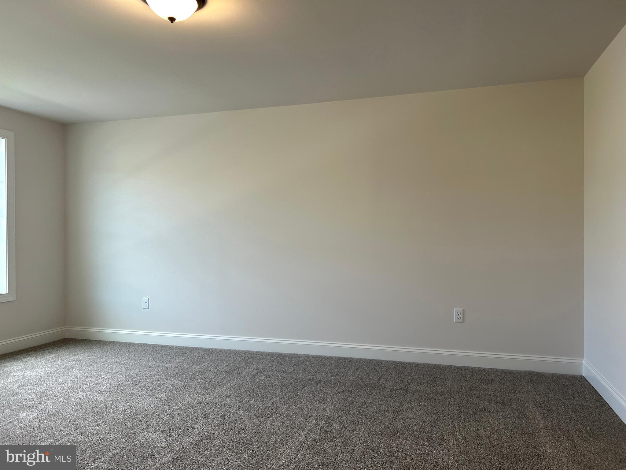 WOODLAND HILLS - Residential