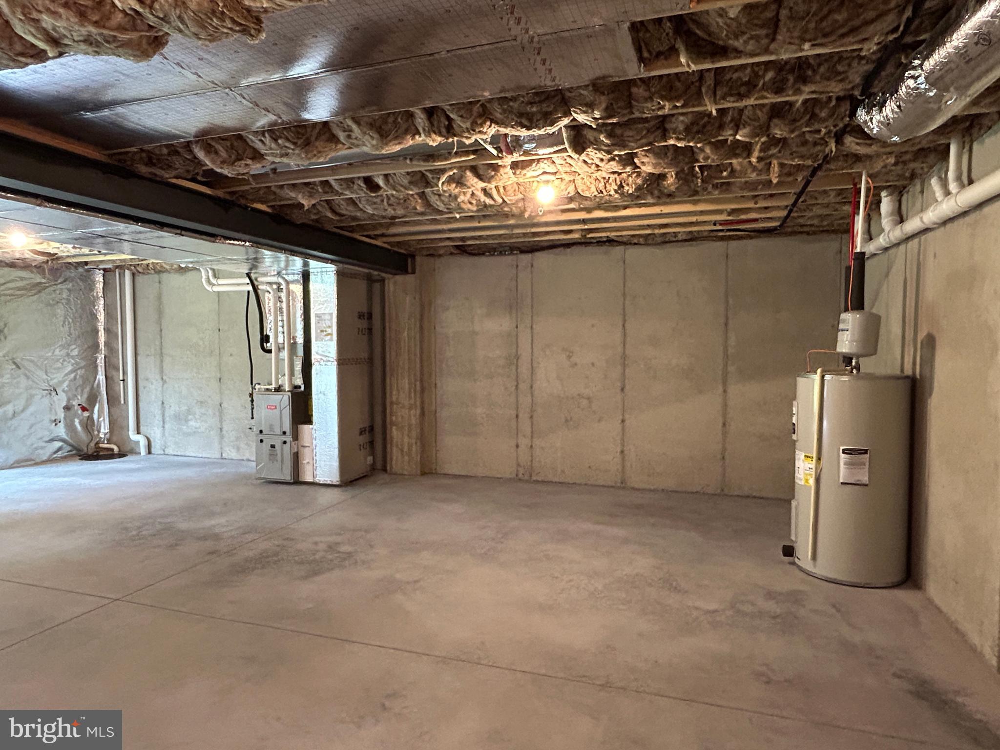 WOODLAND HILLS - Residential