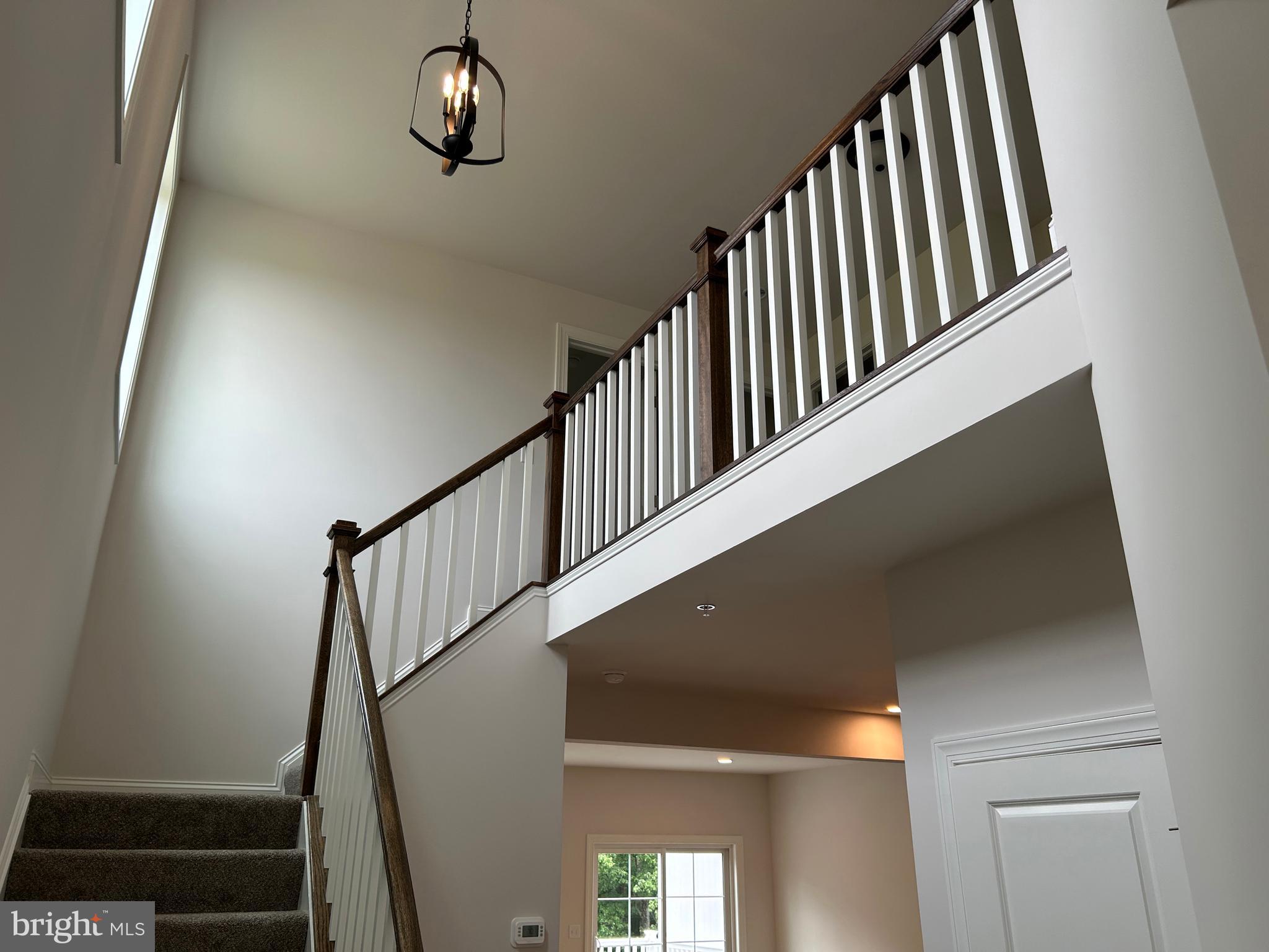 WOODLAND HILLS - Residential